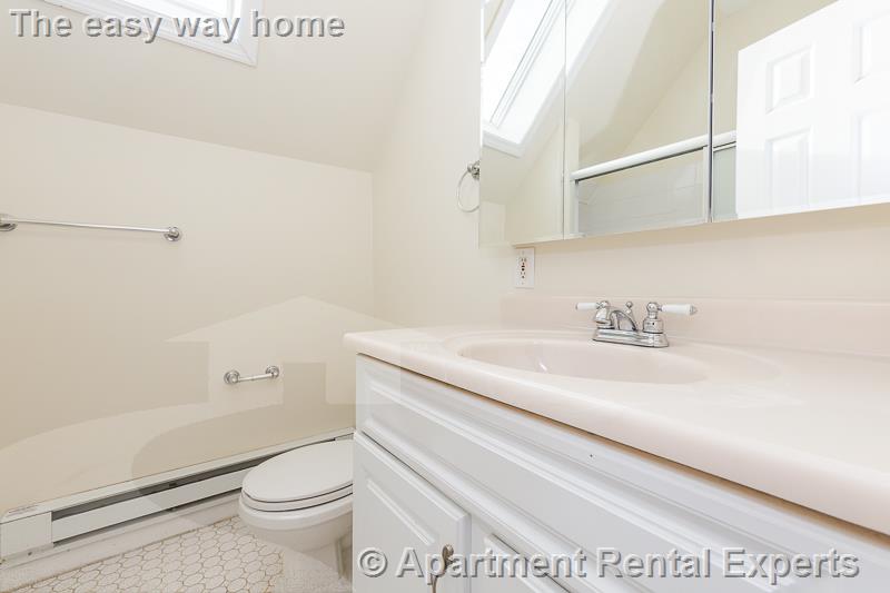 103 Magoun Ave, Wellington