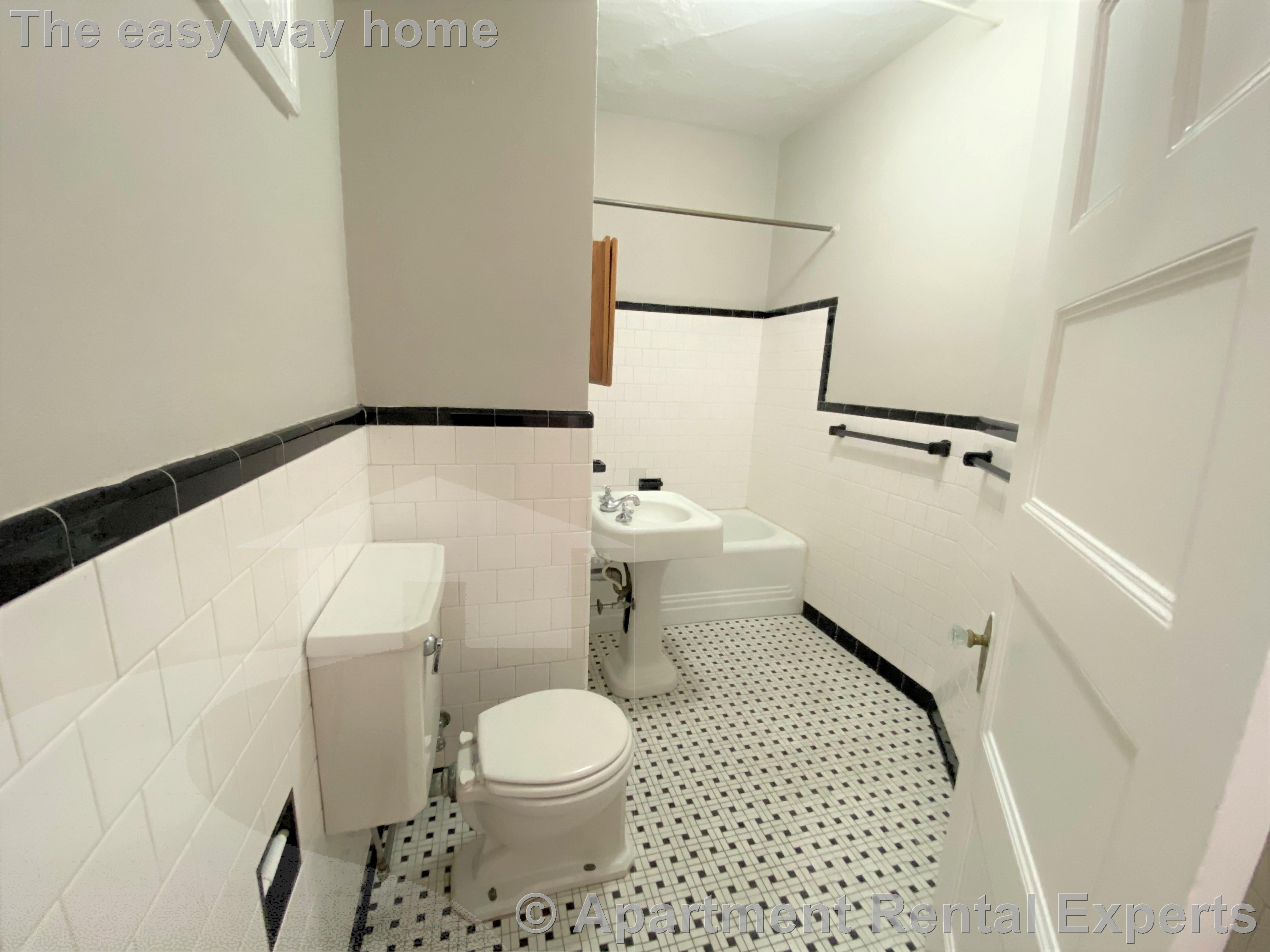 9 Sewall Ave, Coolidge Corner