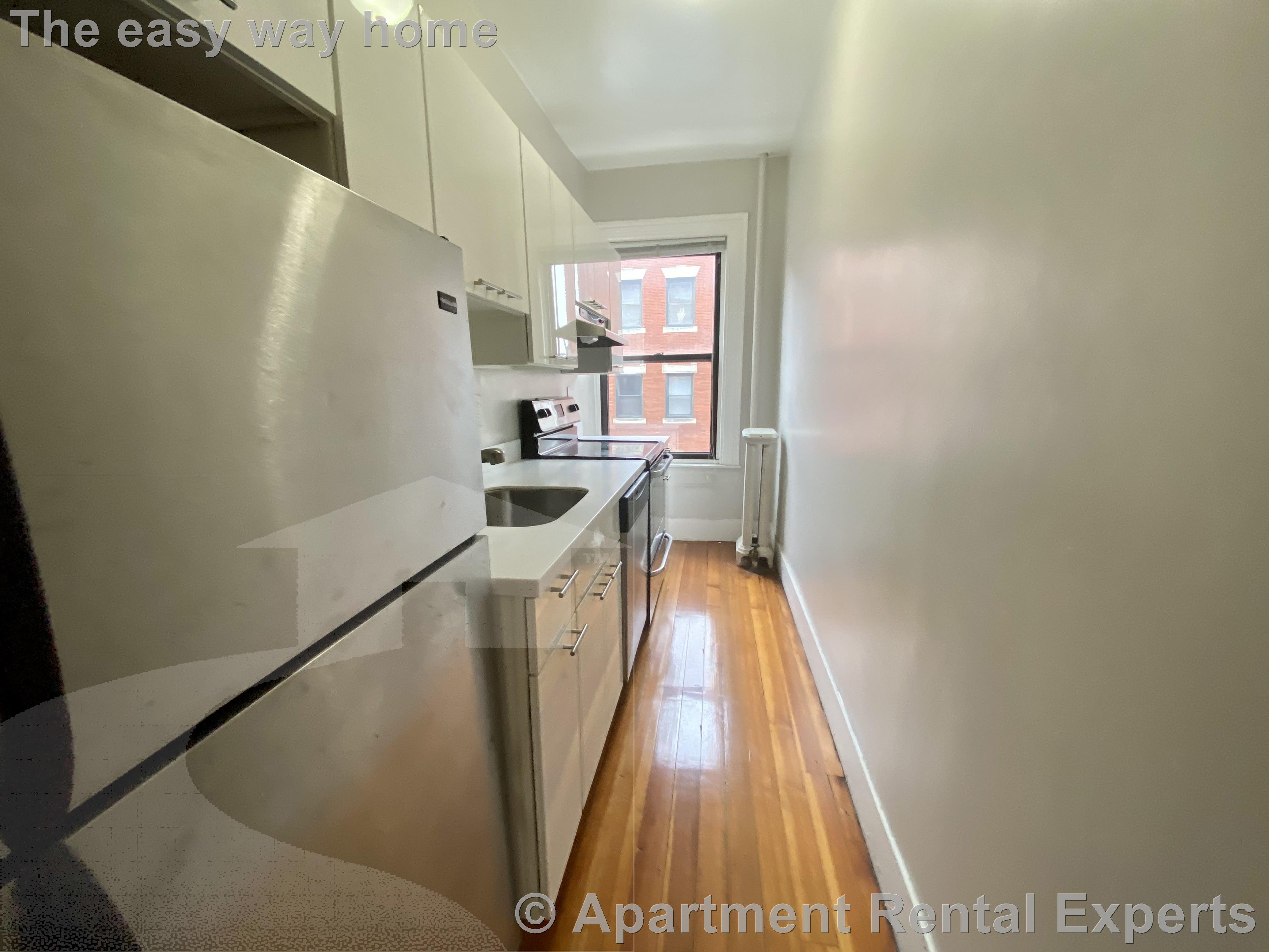 9 Sewall Ave, Coolidge Corner