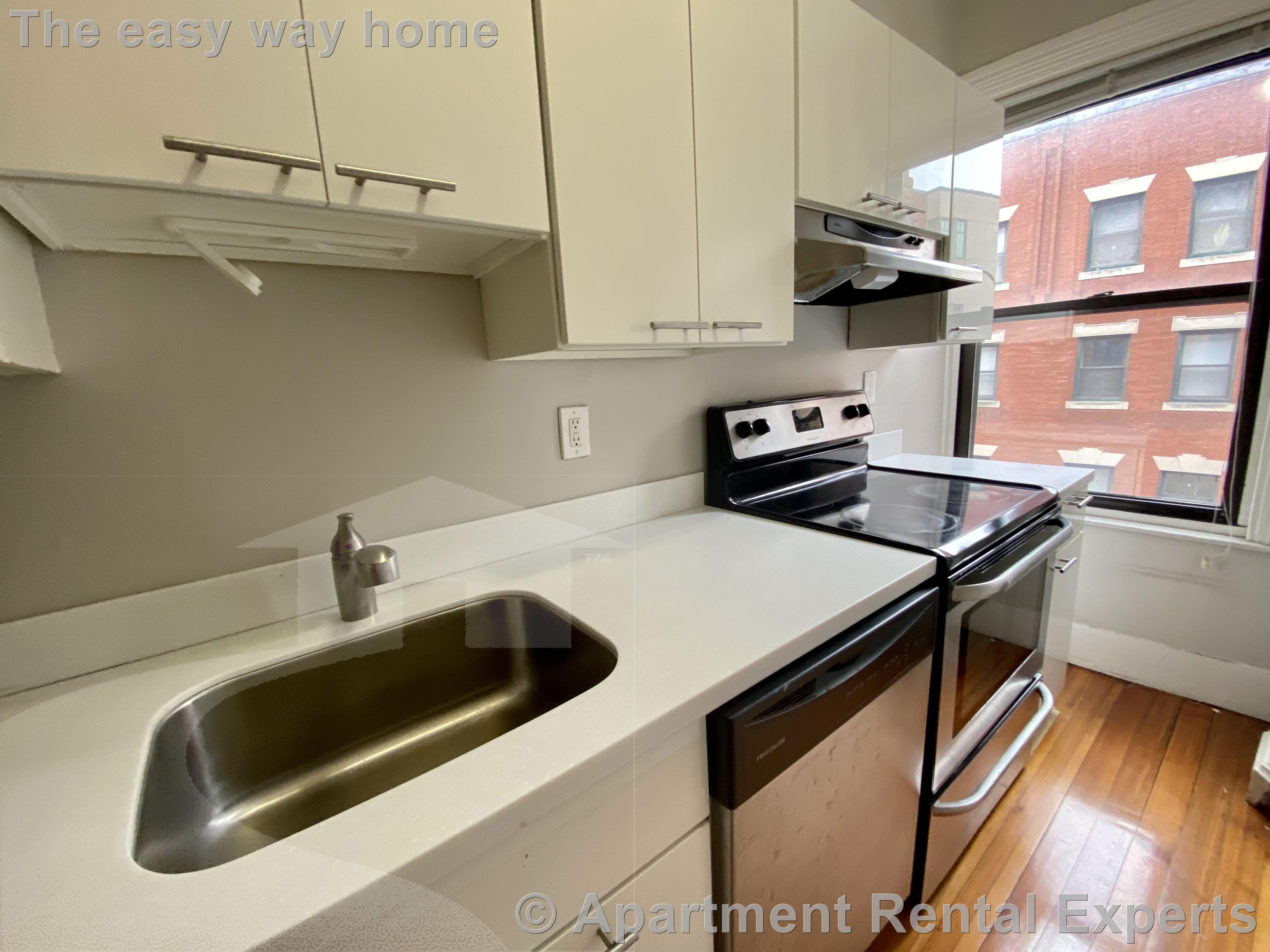 9 Sewall Ave, Coolidge Corner