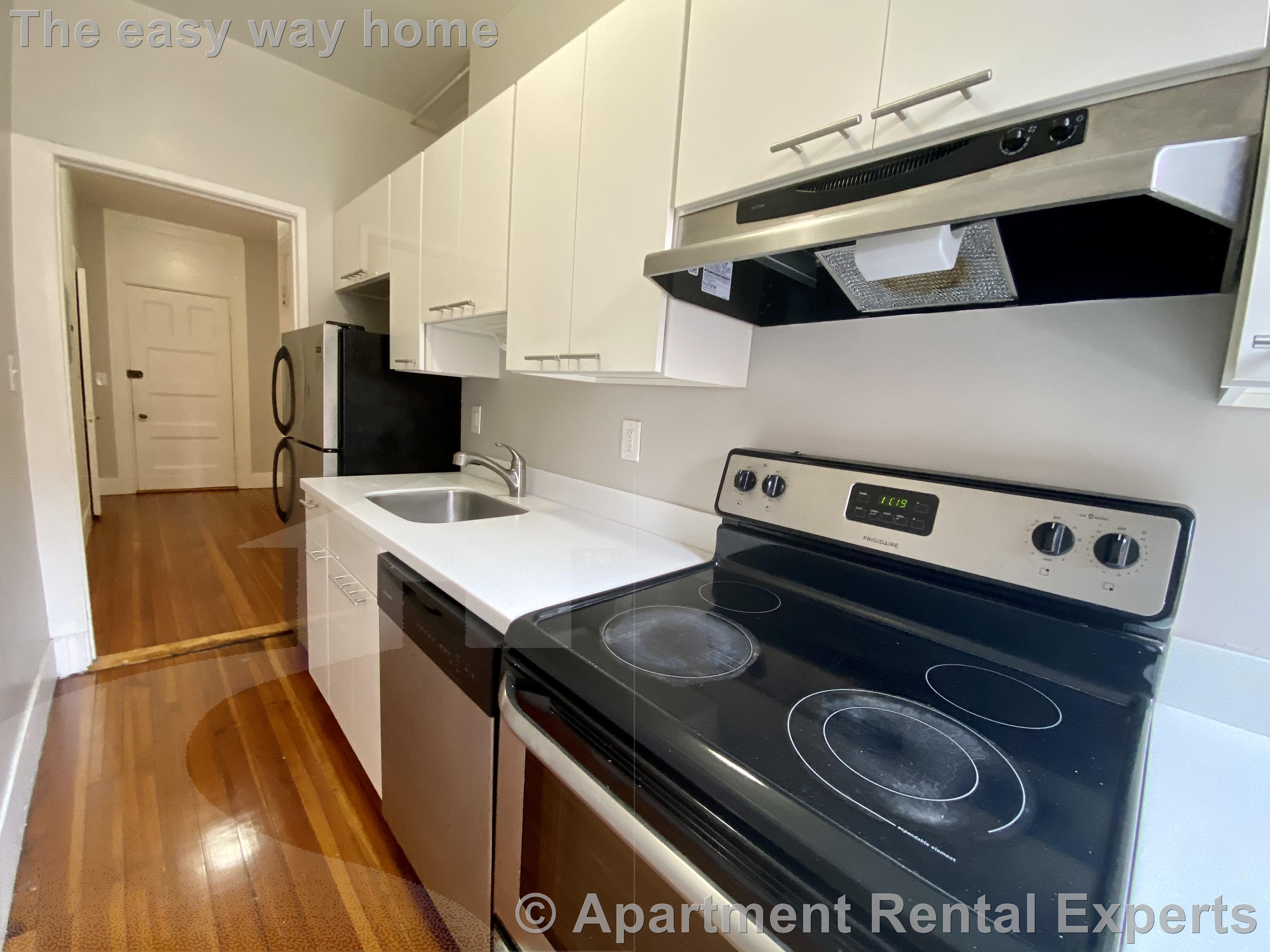 9 Sewall Ave, Coolidge Corner