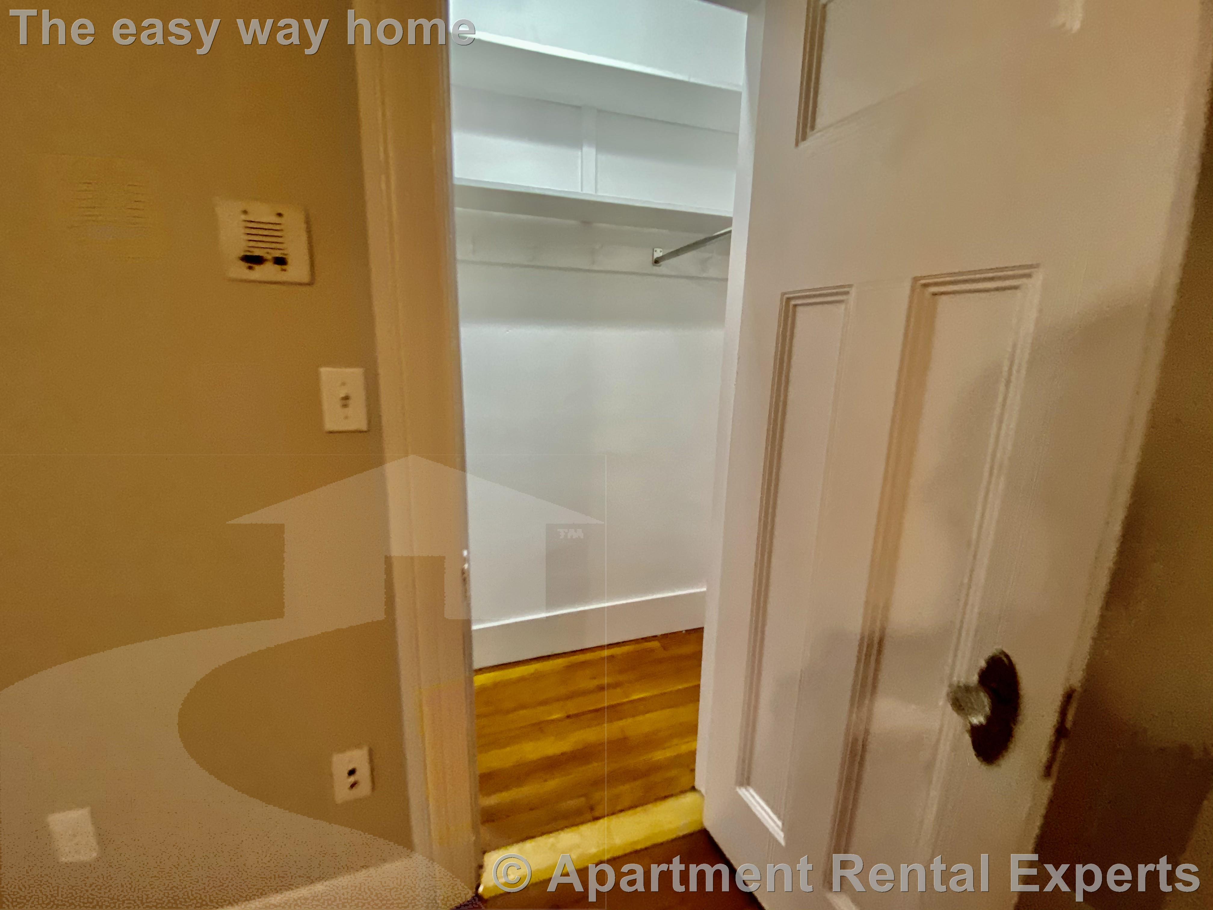 9 Sewall Ave, Coolidge Corner