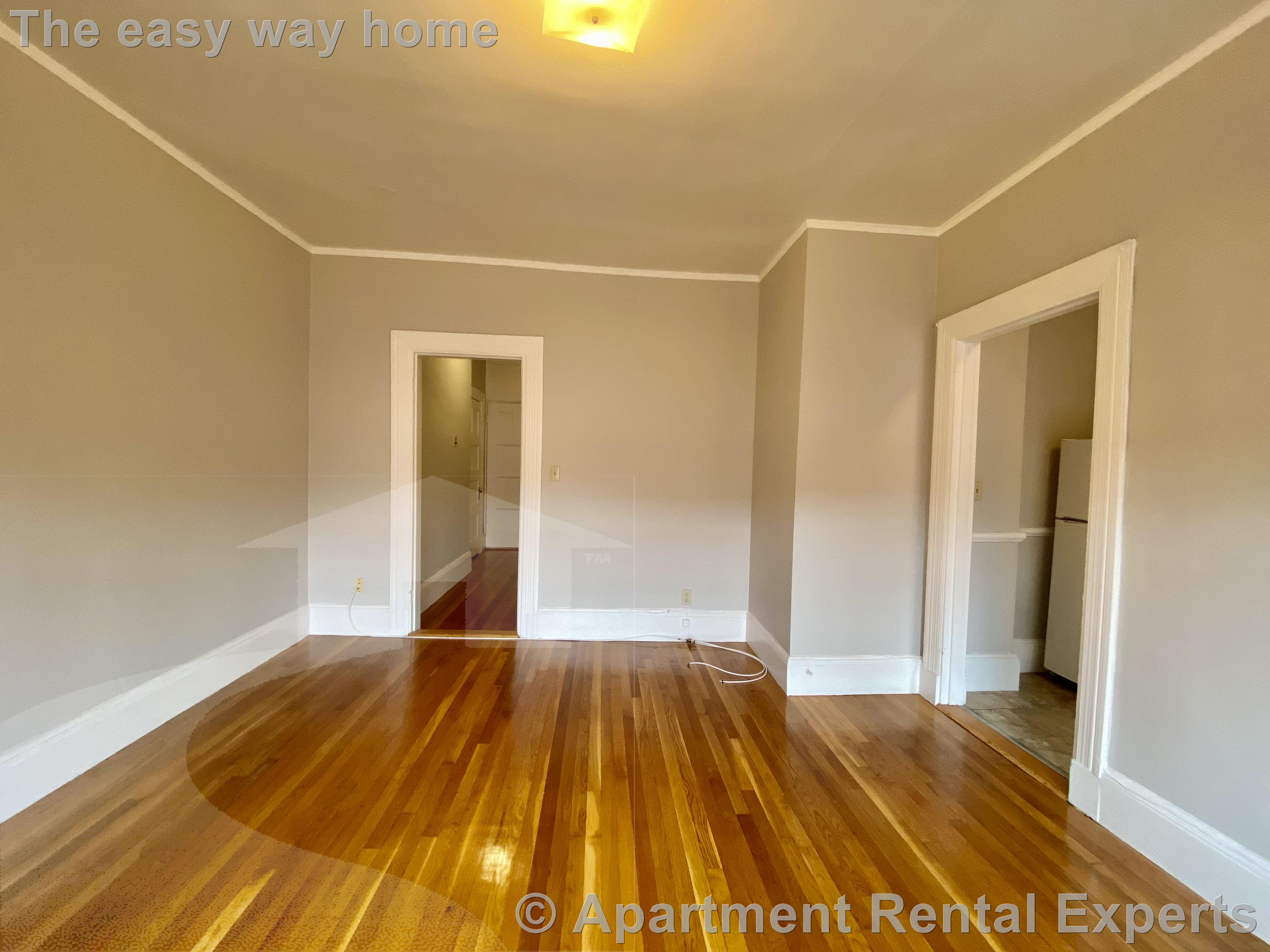 9 Sewall Ave, Coolidge Corner