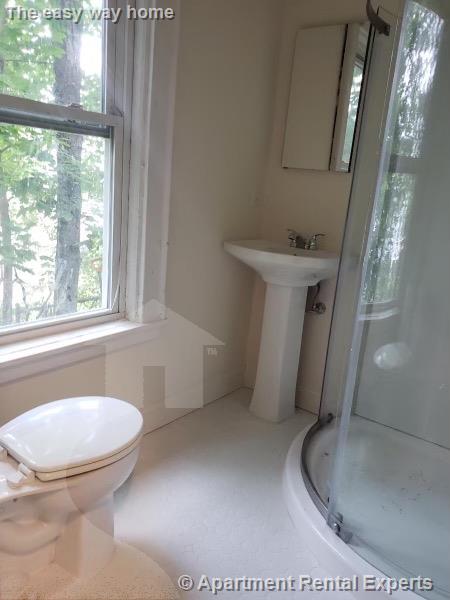 77 Bonair St, Winter Hill