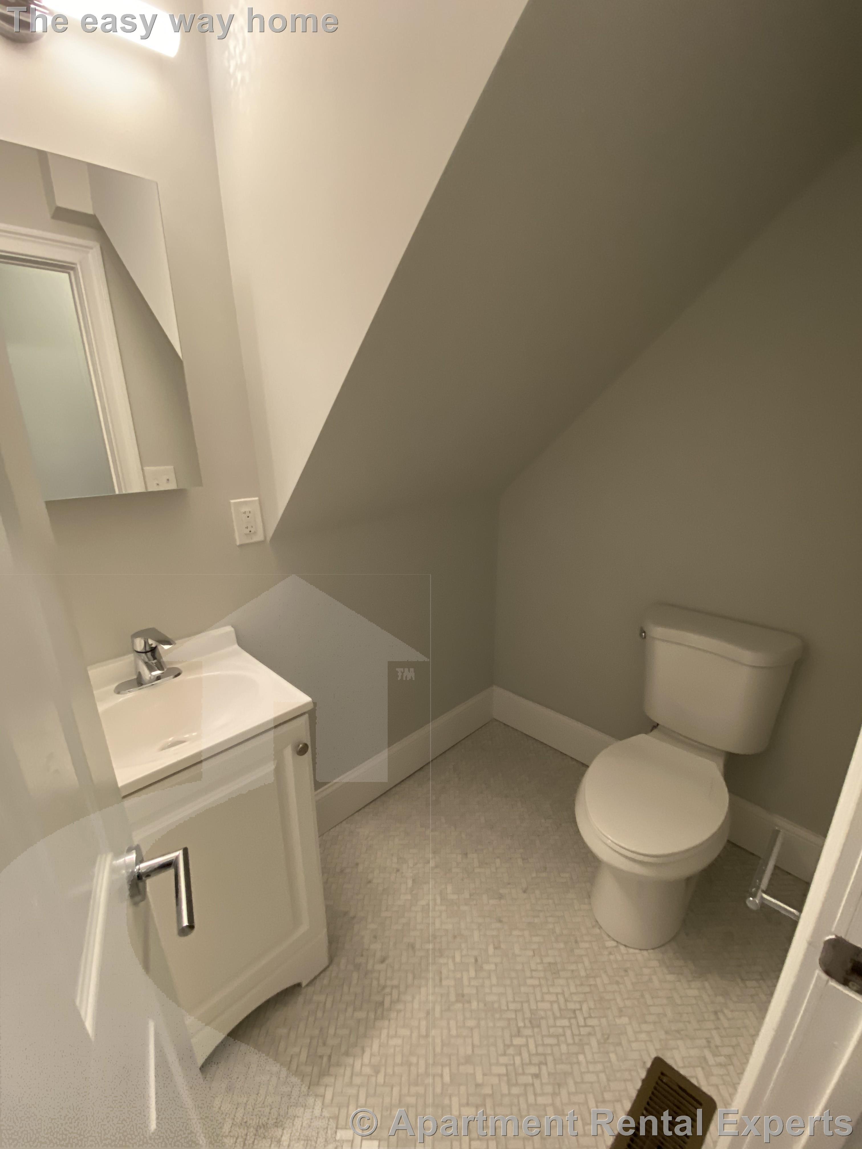 3-5 Hamilton Rd, Teele Square