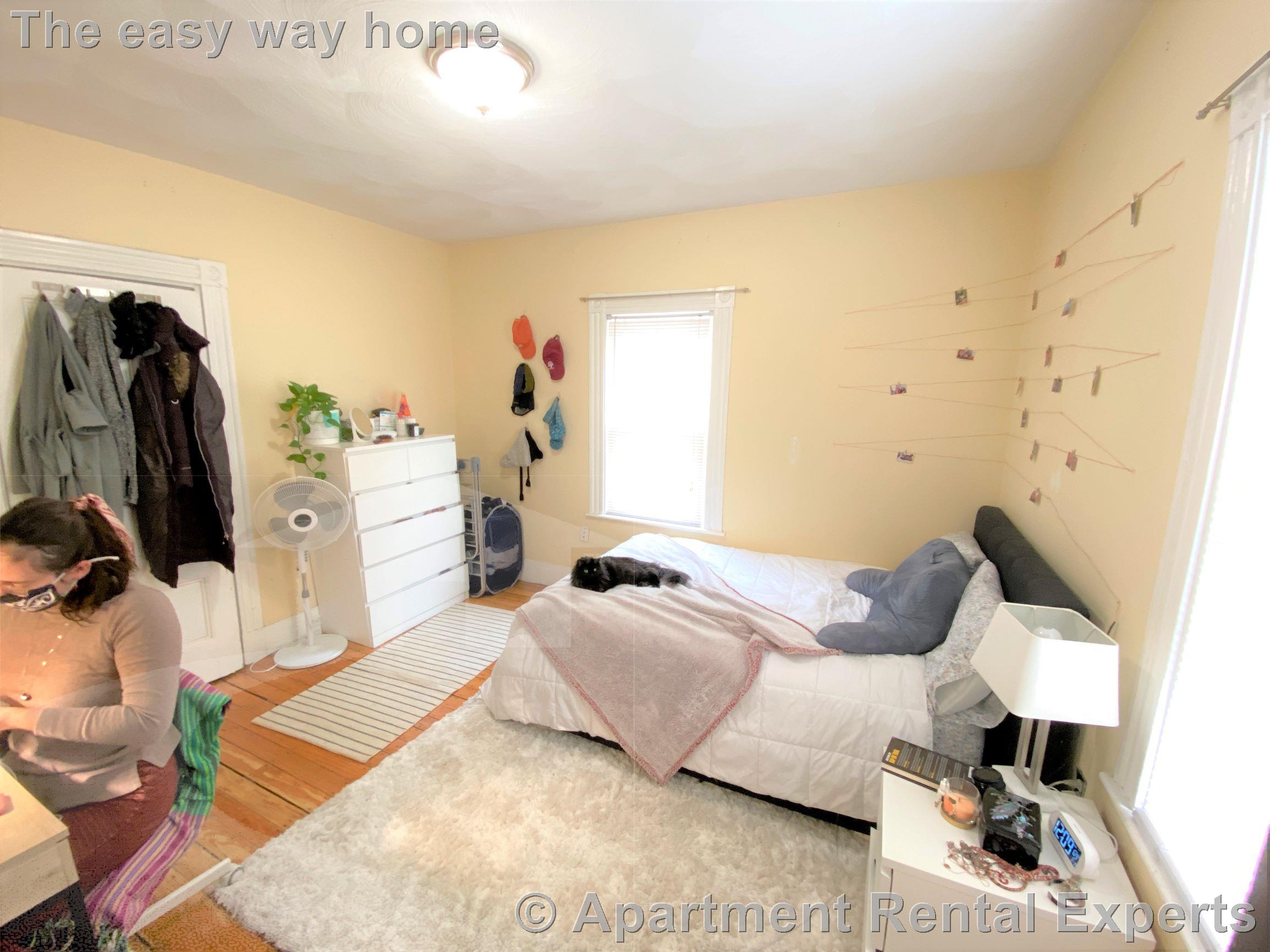 37 Cameron Ave, Davis Square