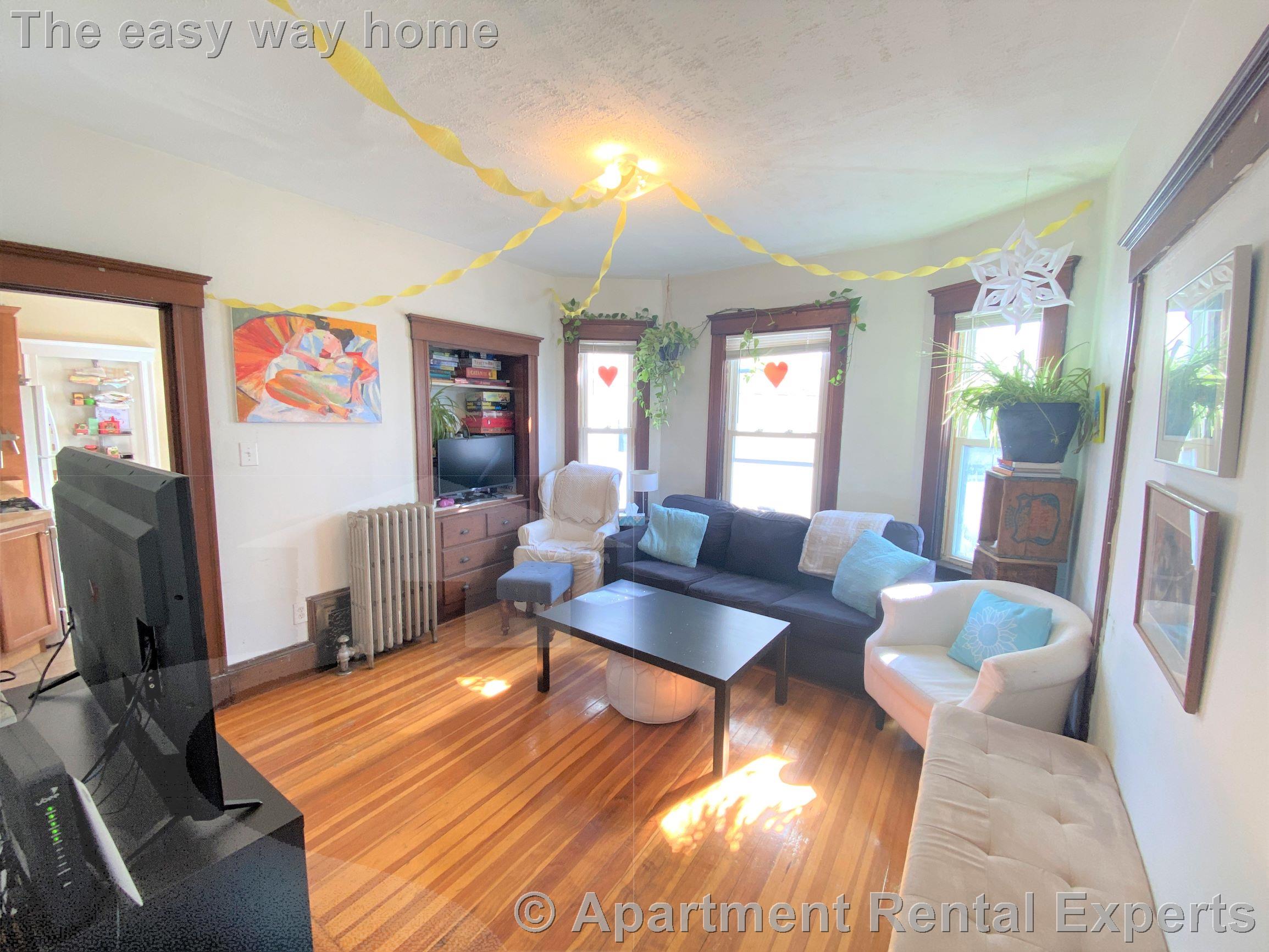 223 Holland St, Davis Square