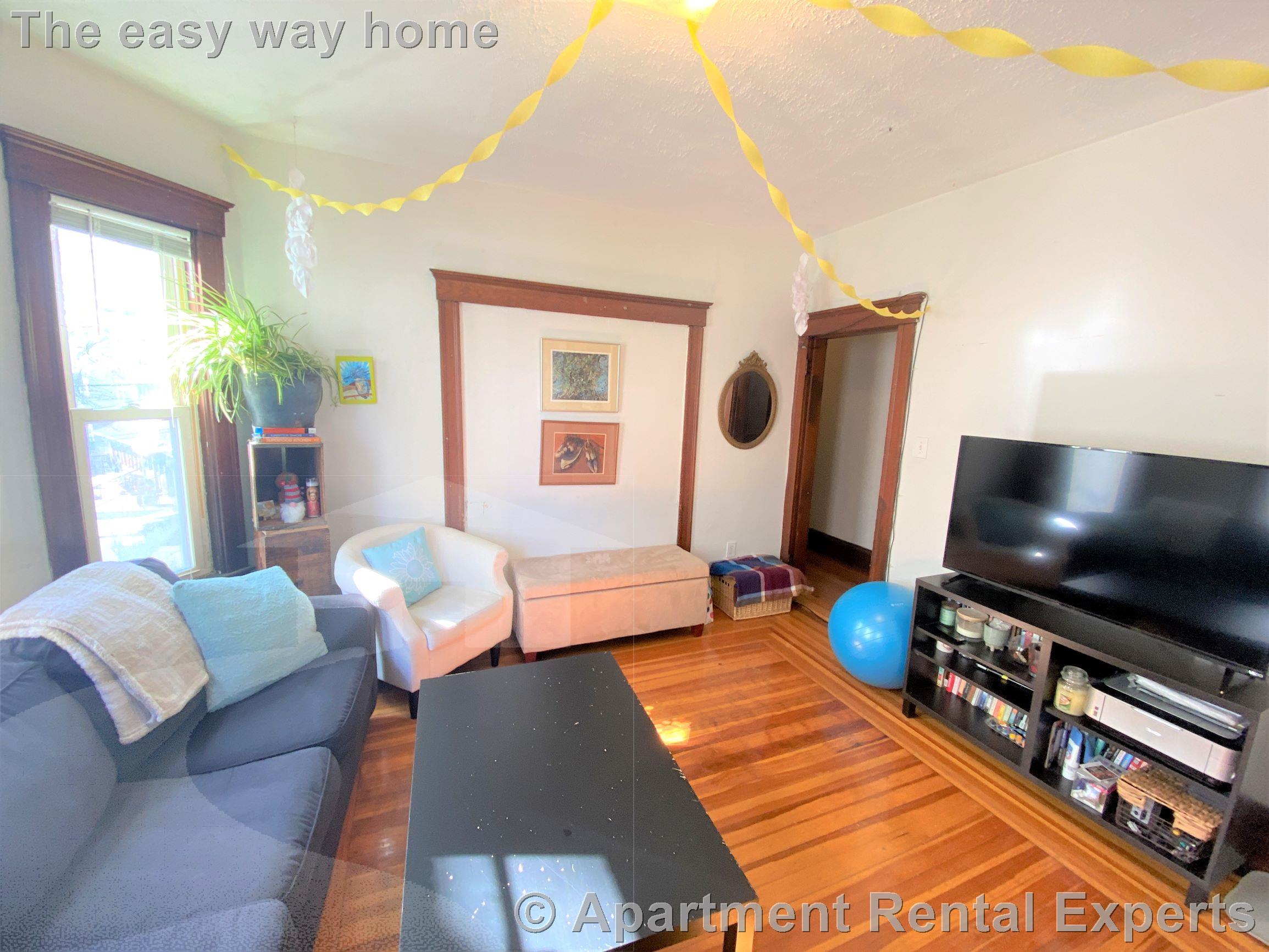 223 Holland St, Davis Square