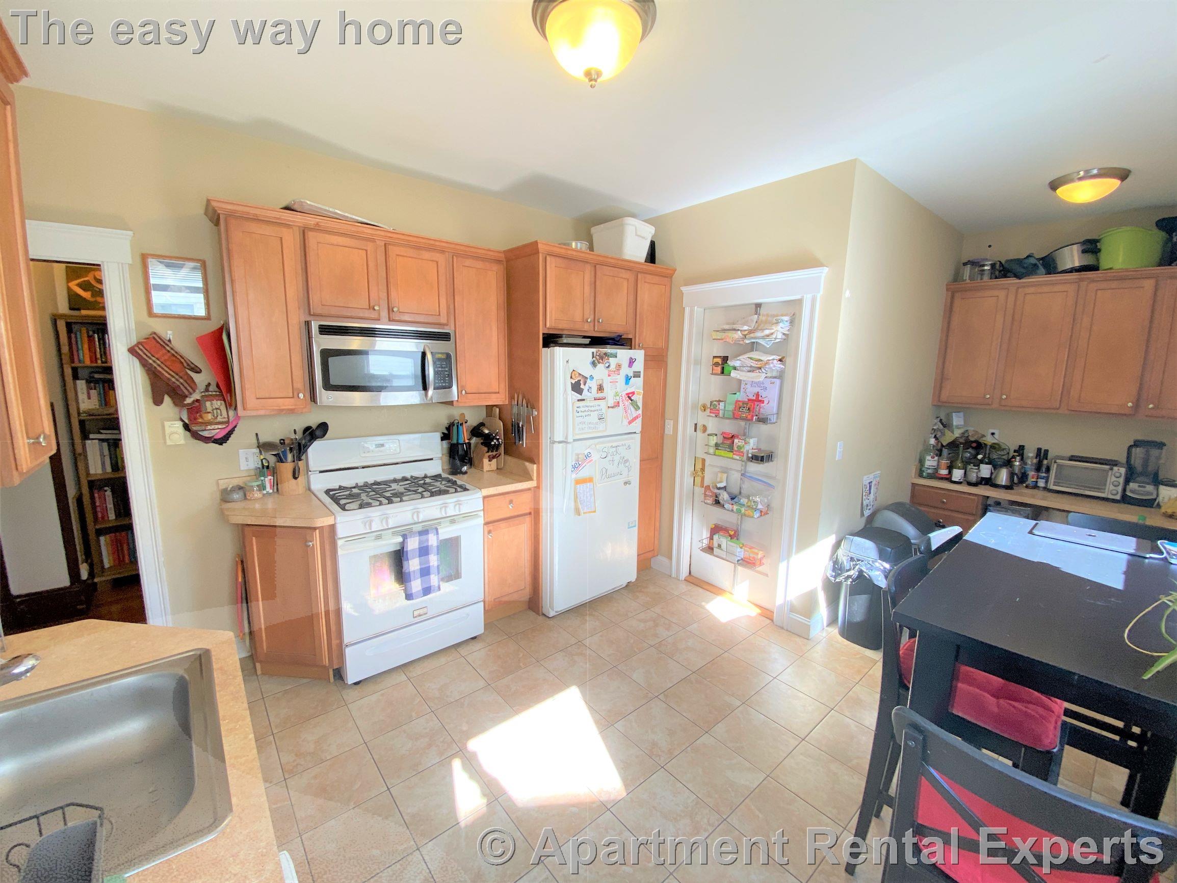 223 Holland St, Davis Square