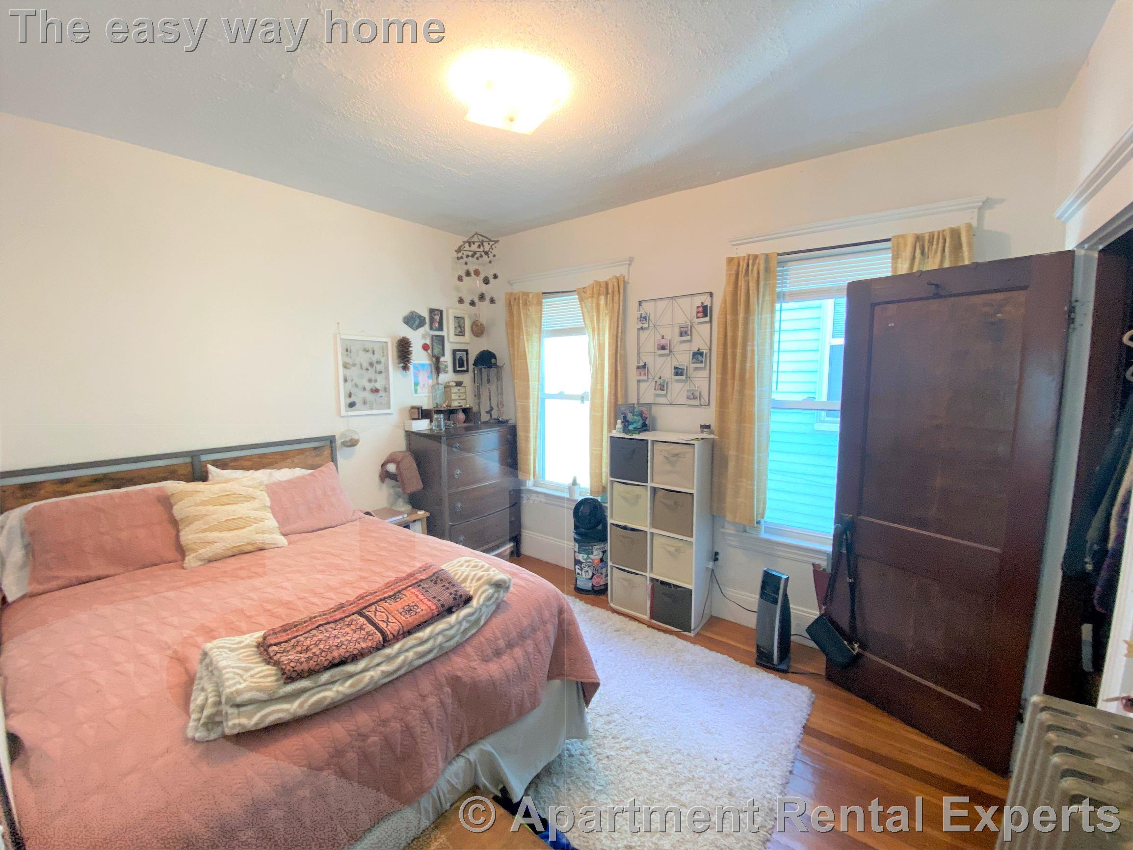 223 Holland St, Davis Square