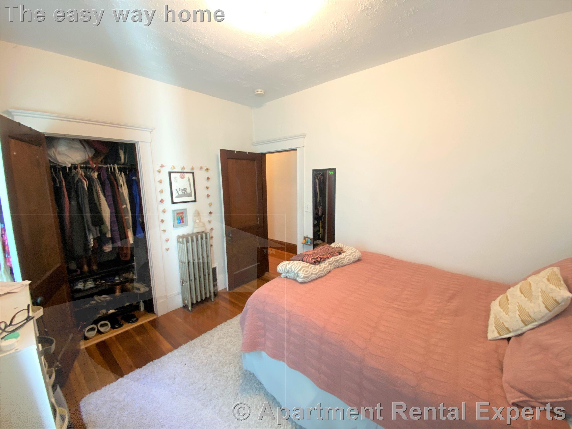 223 Holland St, Davis Square