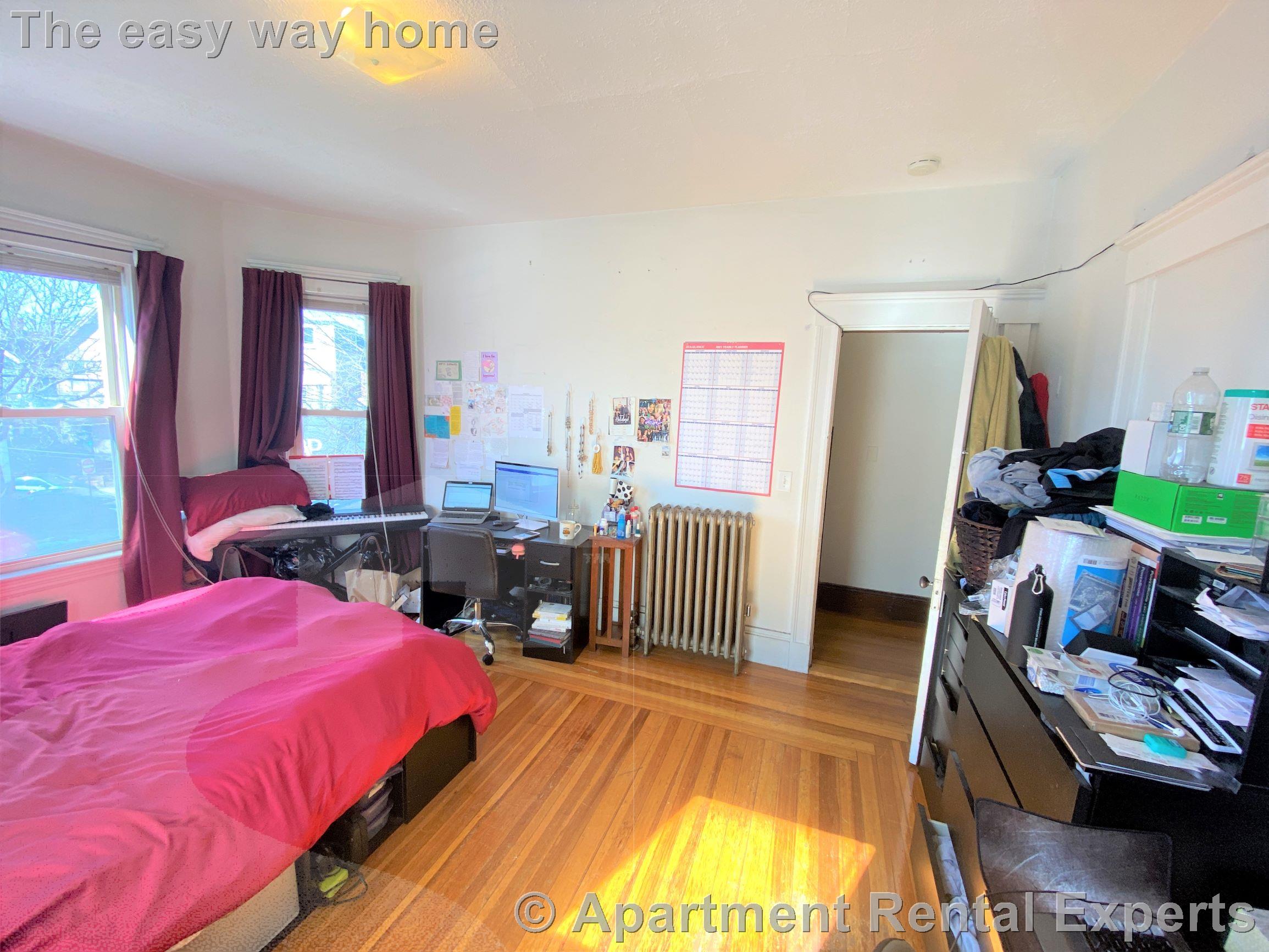 223 Holland St, Davis Square