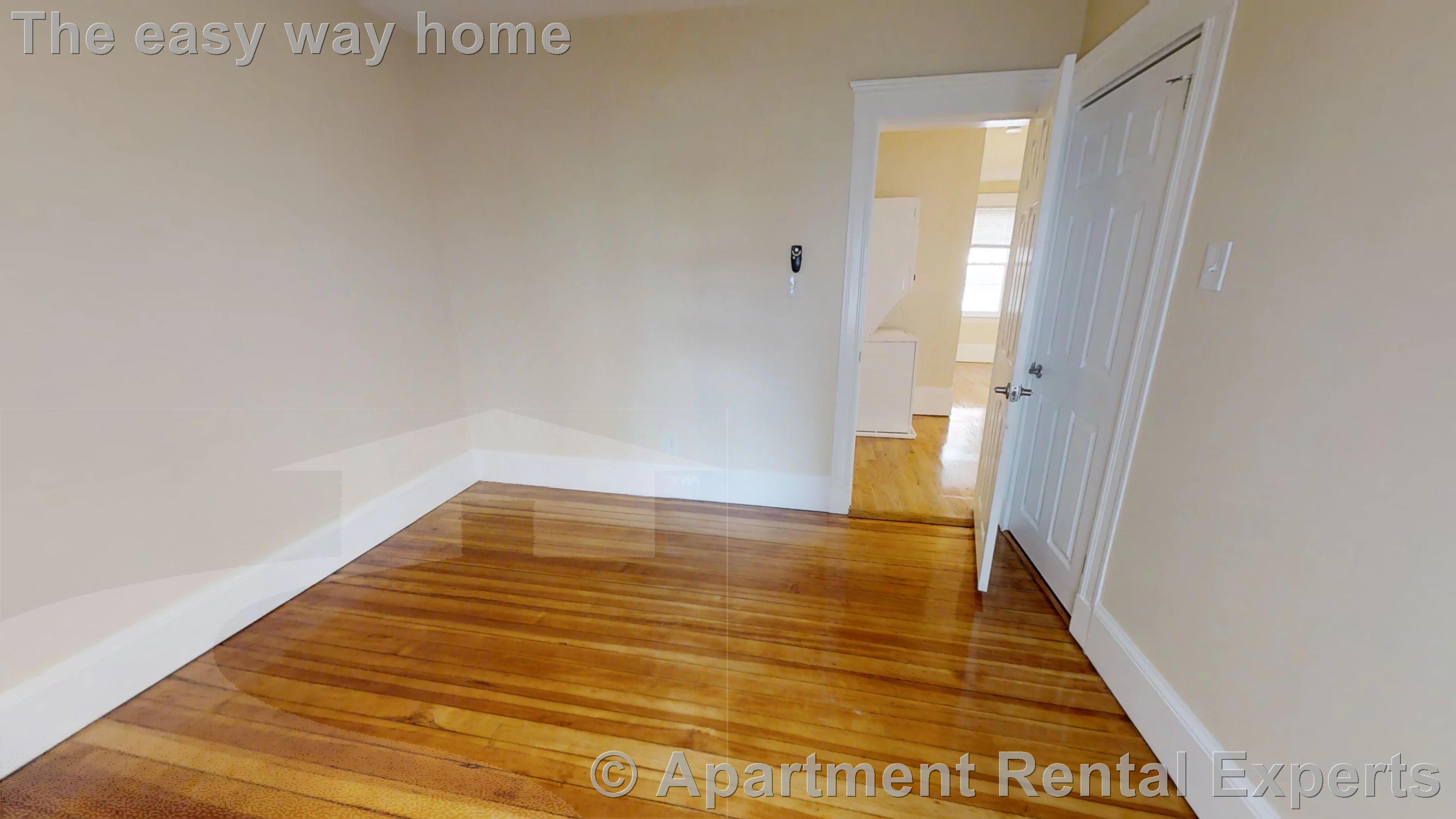 219 Holland St, Davis Square