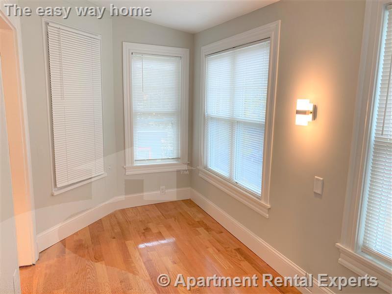 305 Highland Ave, Davis Square