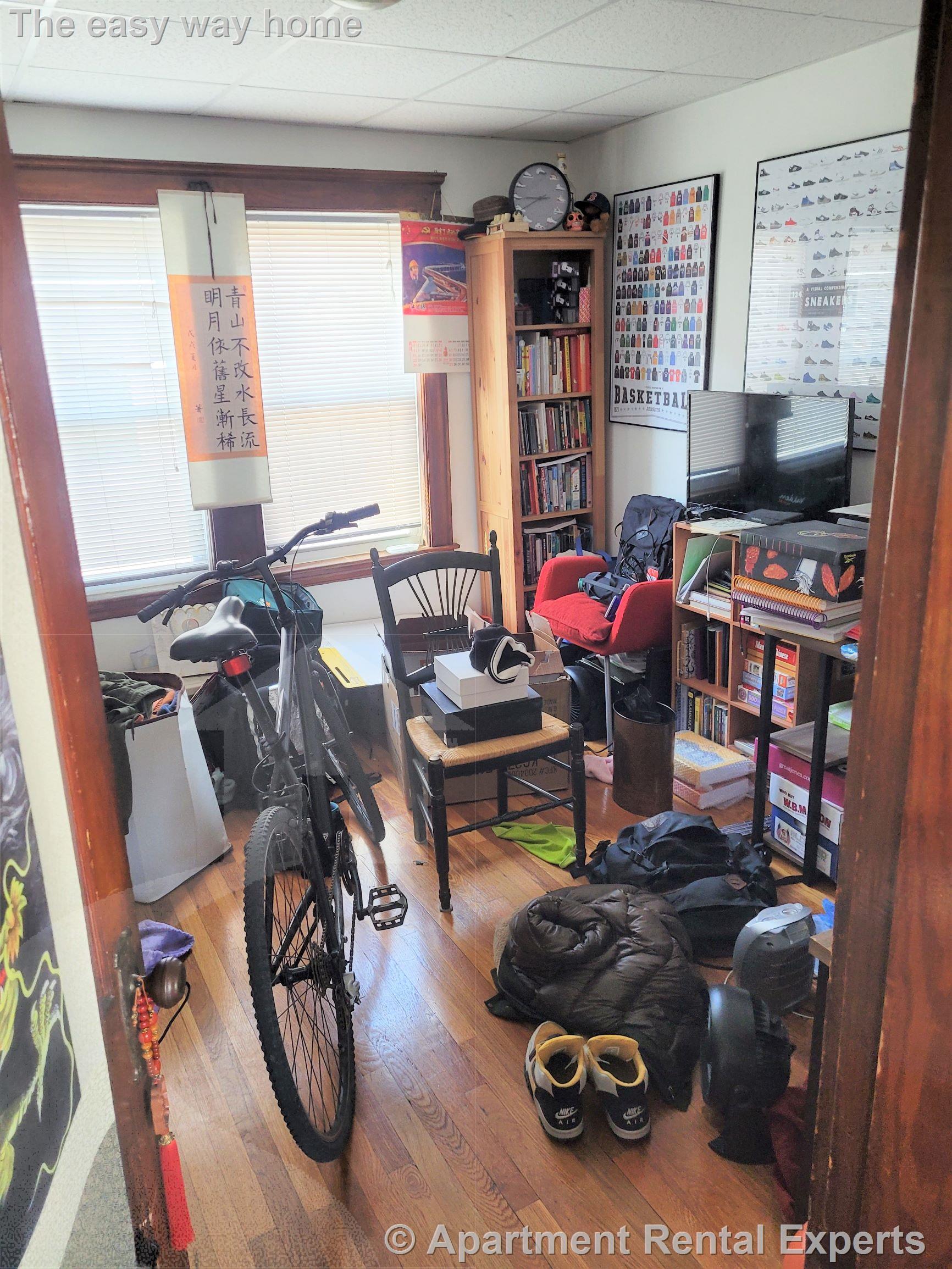 16-18 Silvey Pl, Porter Square