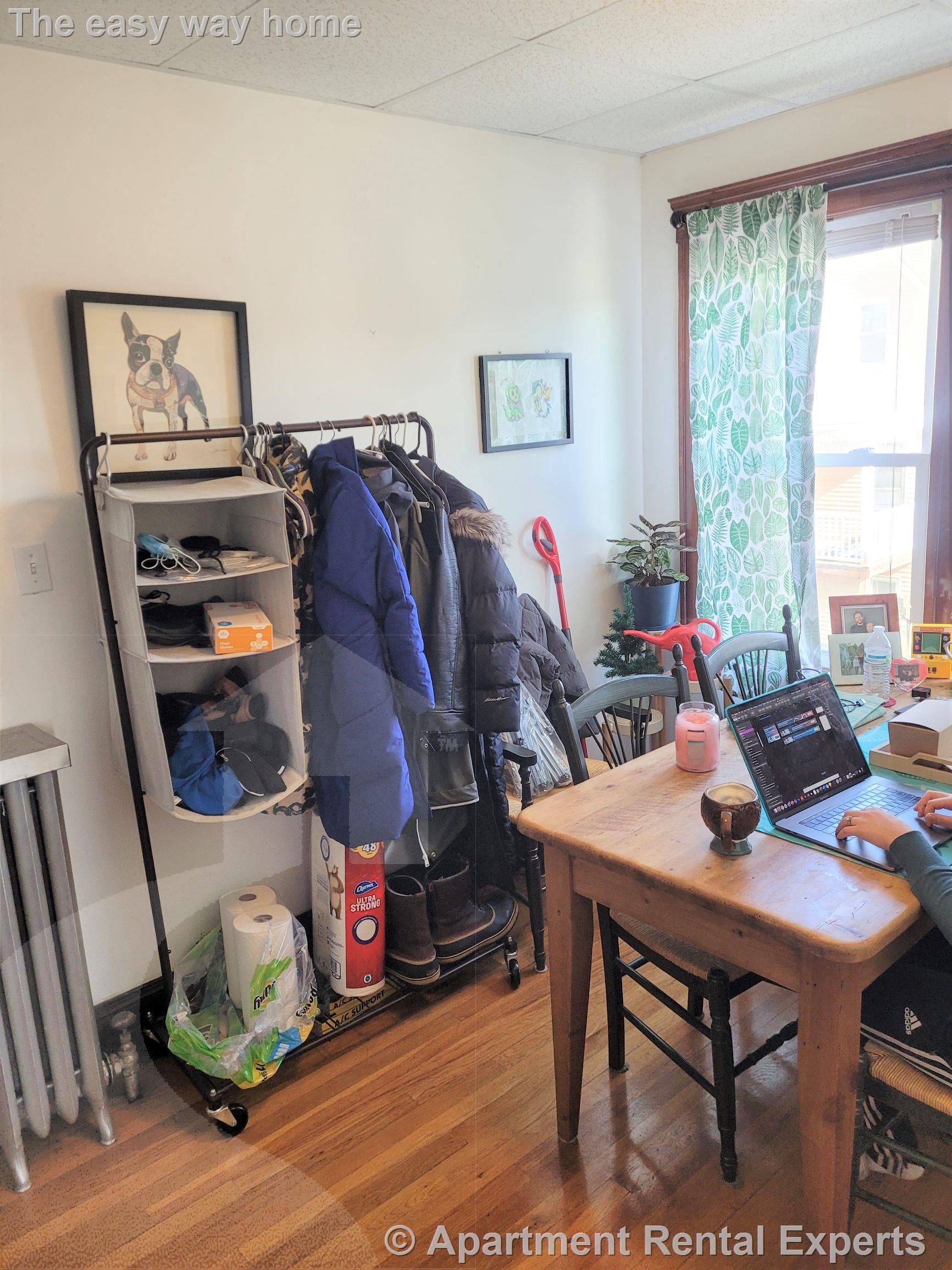 16-18 Silvey Pl, Porter Square