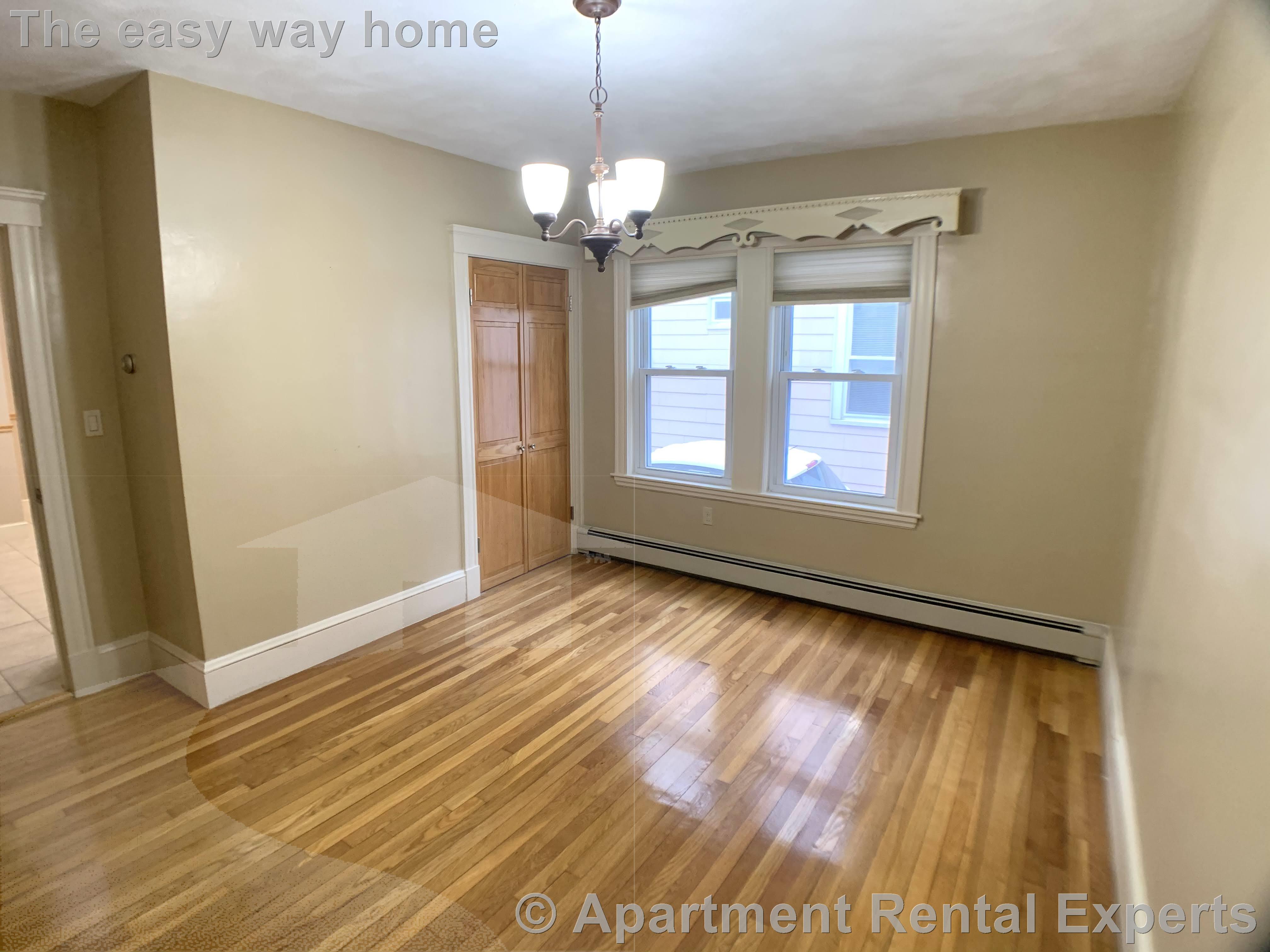 182 Cedar St, Magoun Square