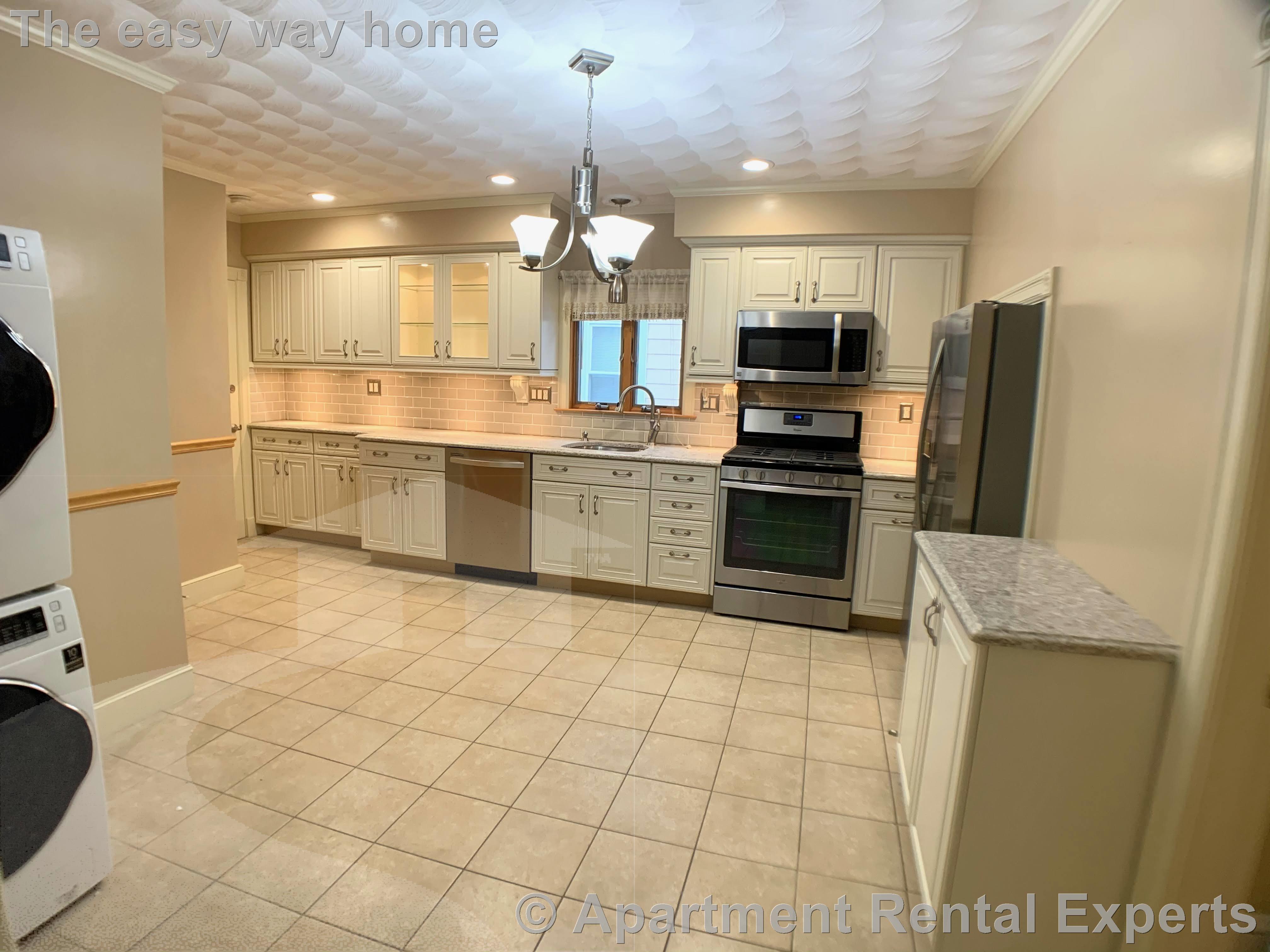 182 Cedar St, Magoun Square