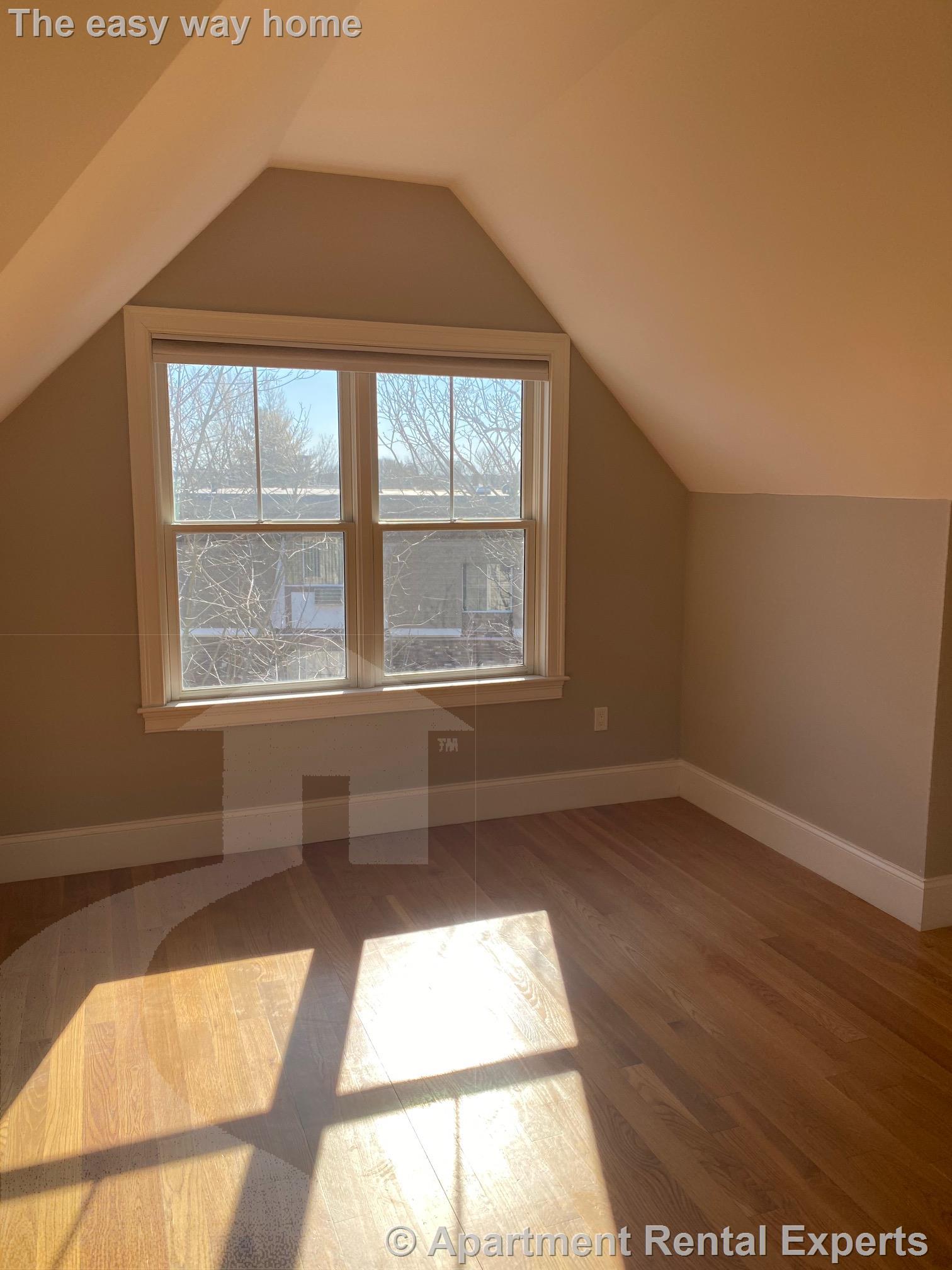 16 Linden Ave, Porter Square