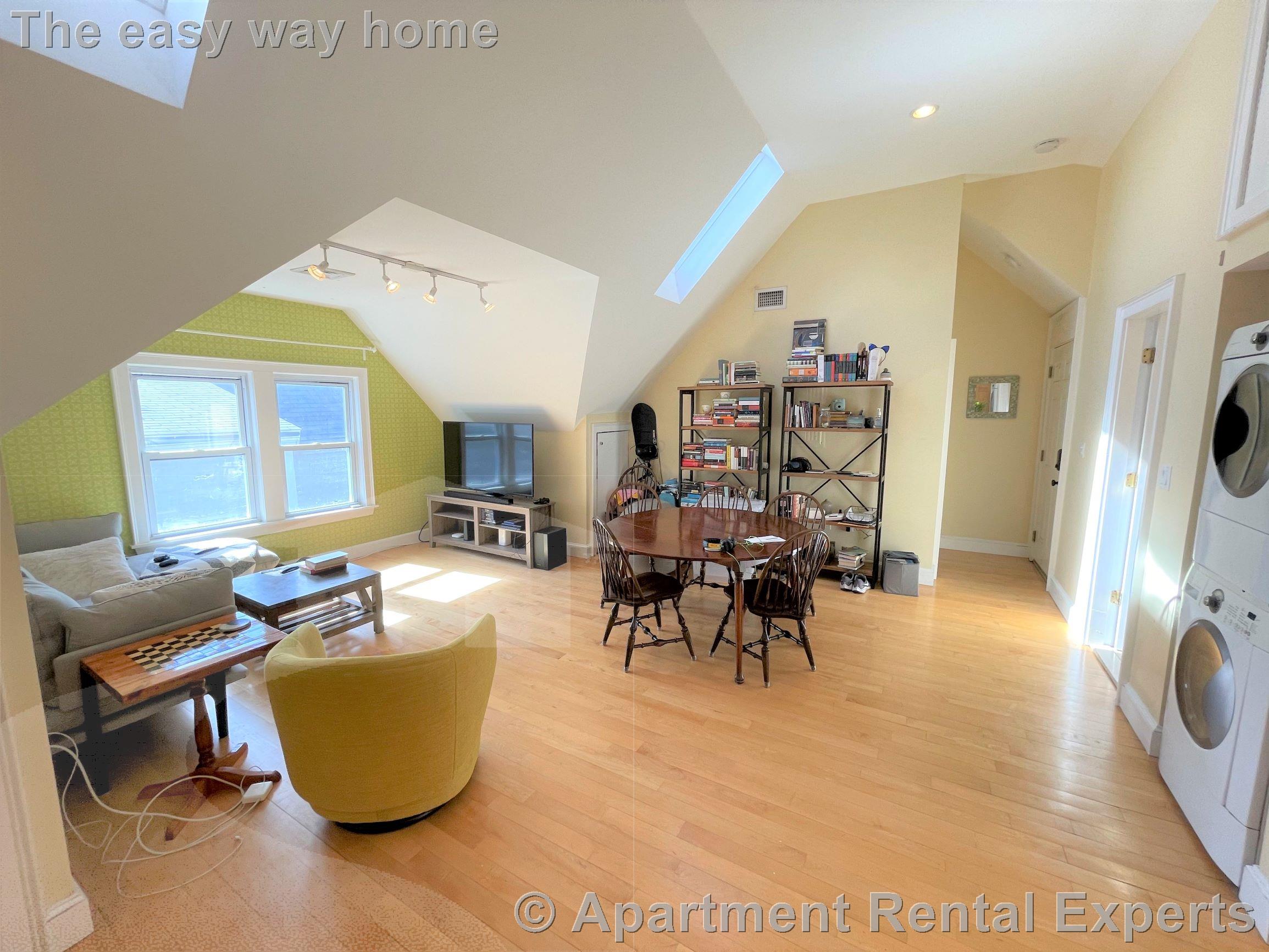 19 Chandler St, Davis Square