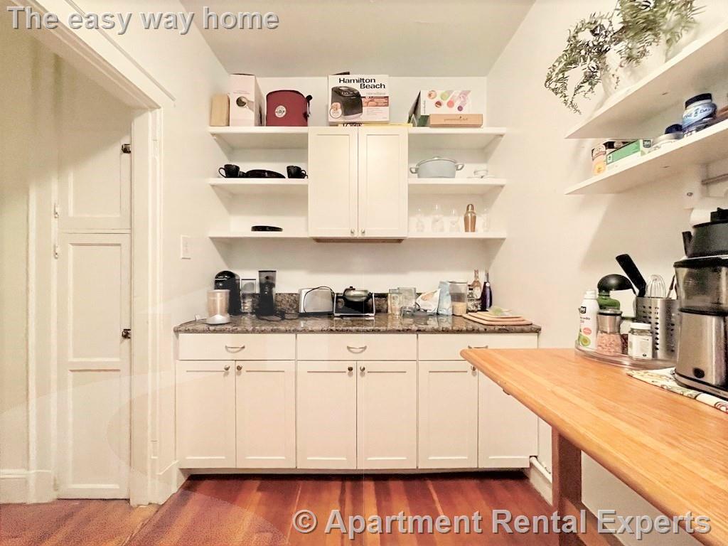 71 Martin St, Harvard Square