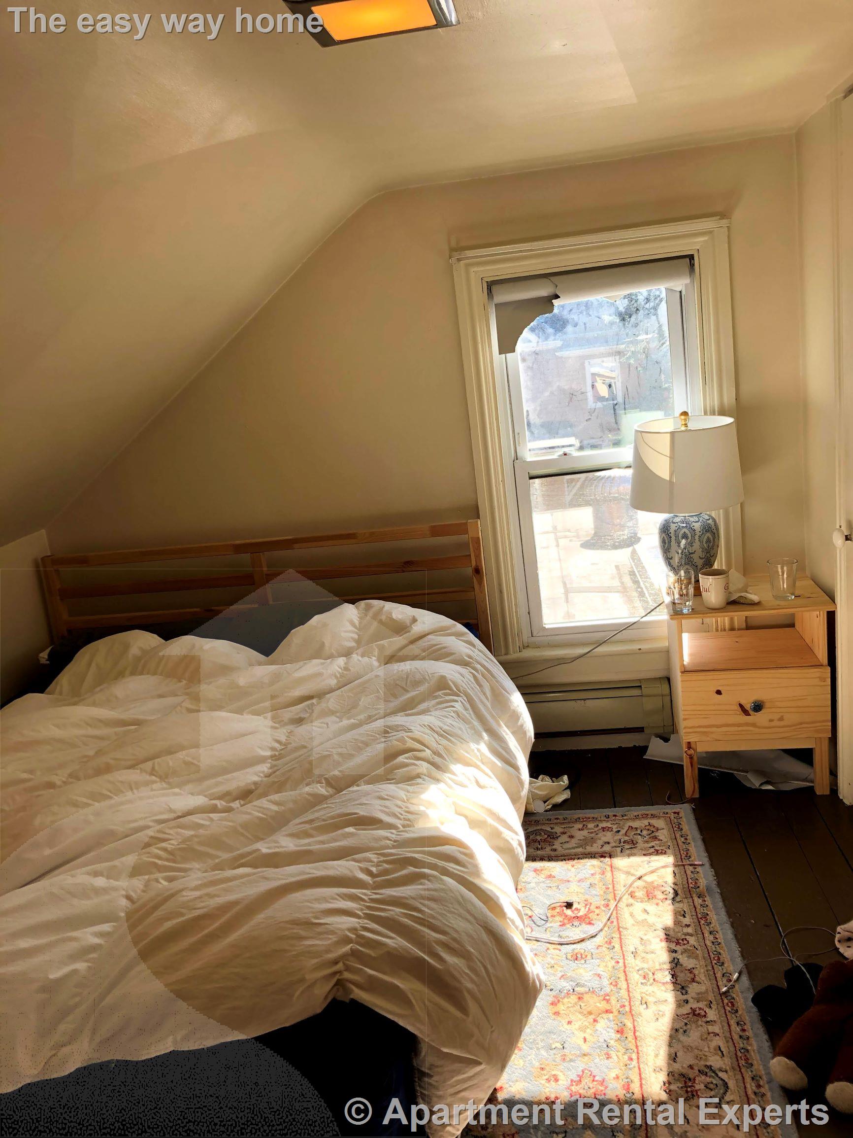 57 Putnam St, Prospect Hill