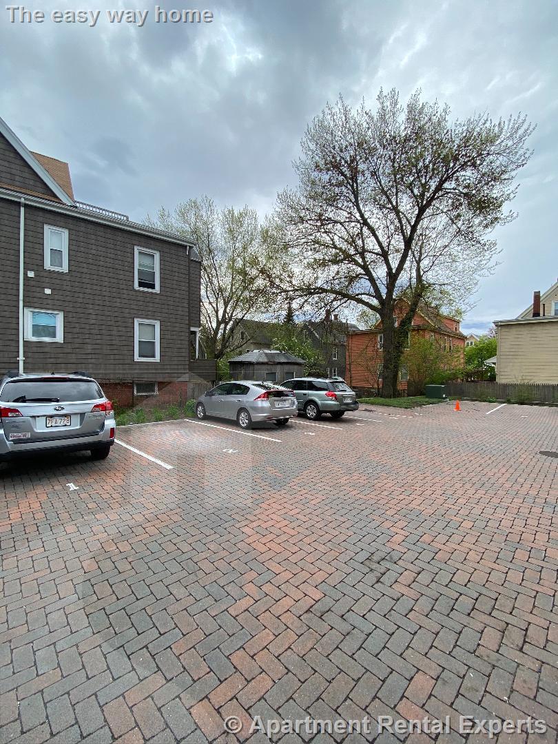 116-118 Holland St, Davis Square