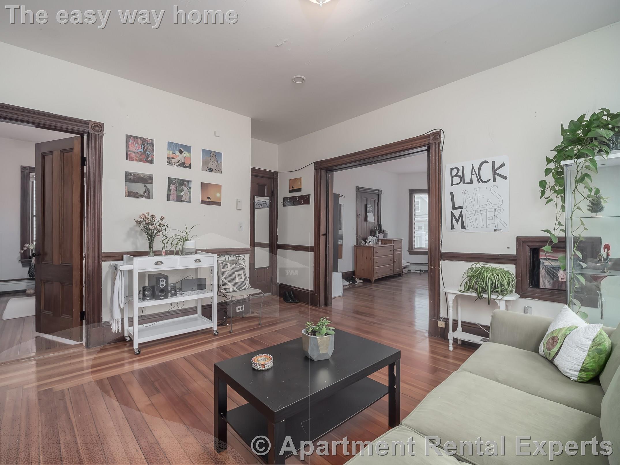 318 Beacon St, Porter Square