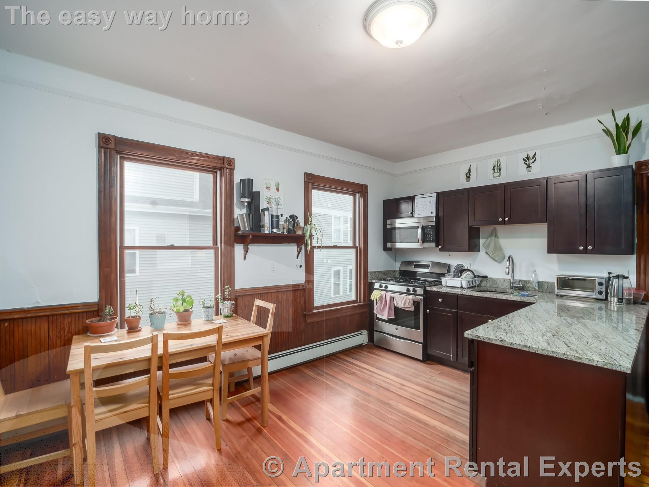 318 Beacon St, Porter Square