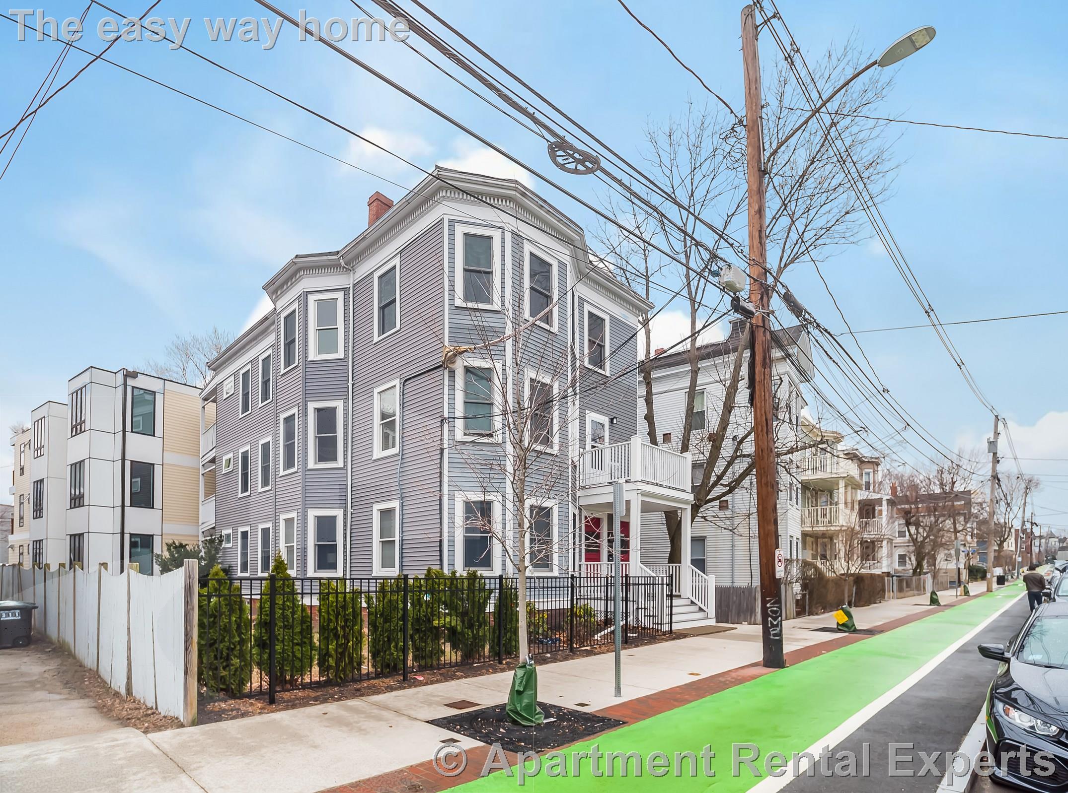 318 Beacon St, Porter Square