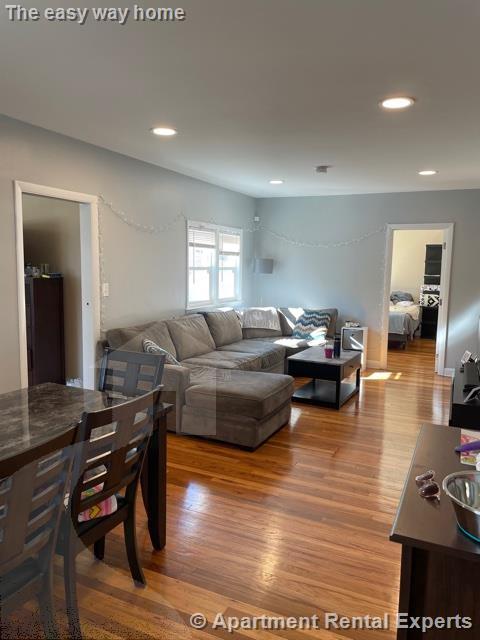 82 Billings Ave, Tufts