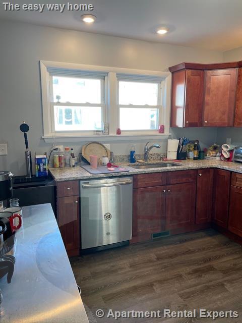 82 Billings Ave, Tufts