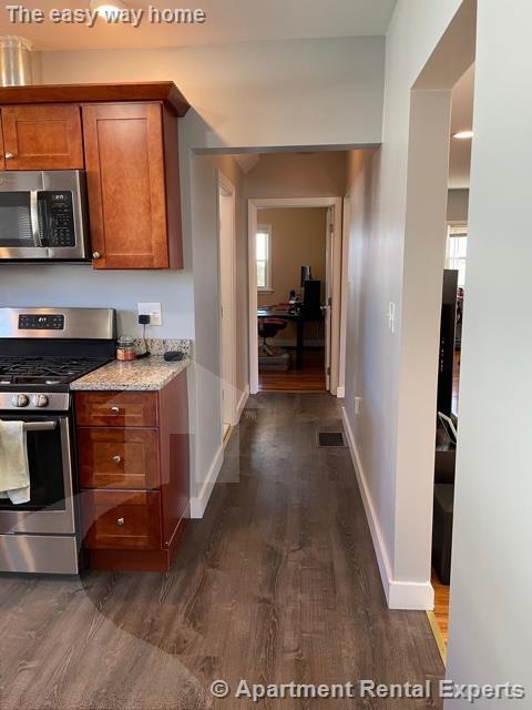 82 Billings Ave, Tufts