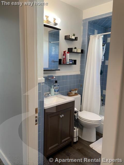 82 Billings Ave, Tufts