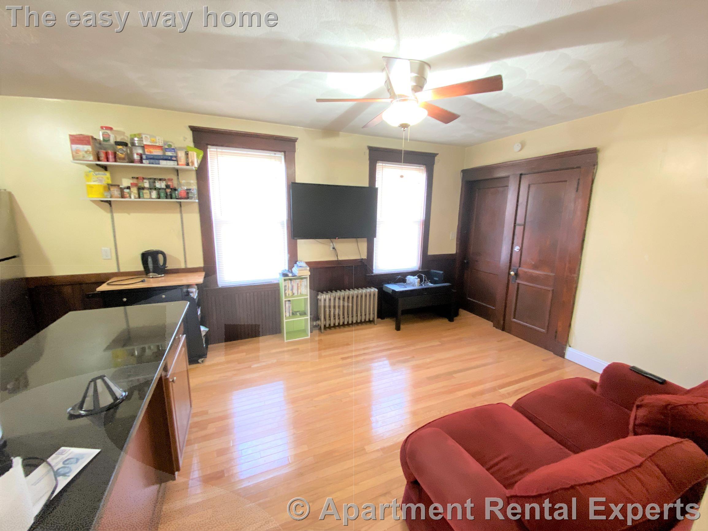 221 Holland St, Davis Square