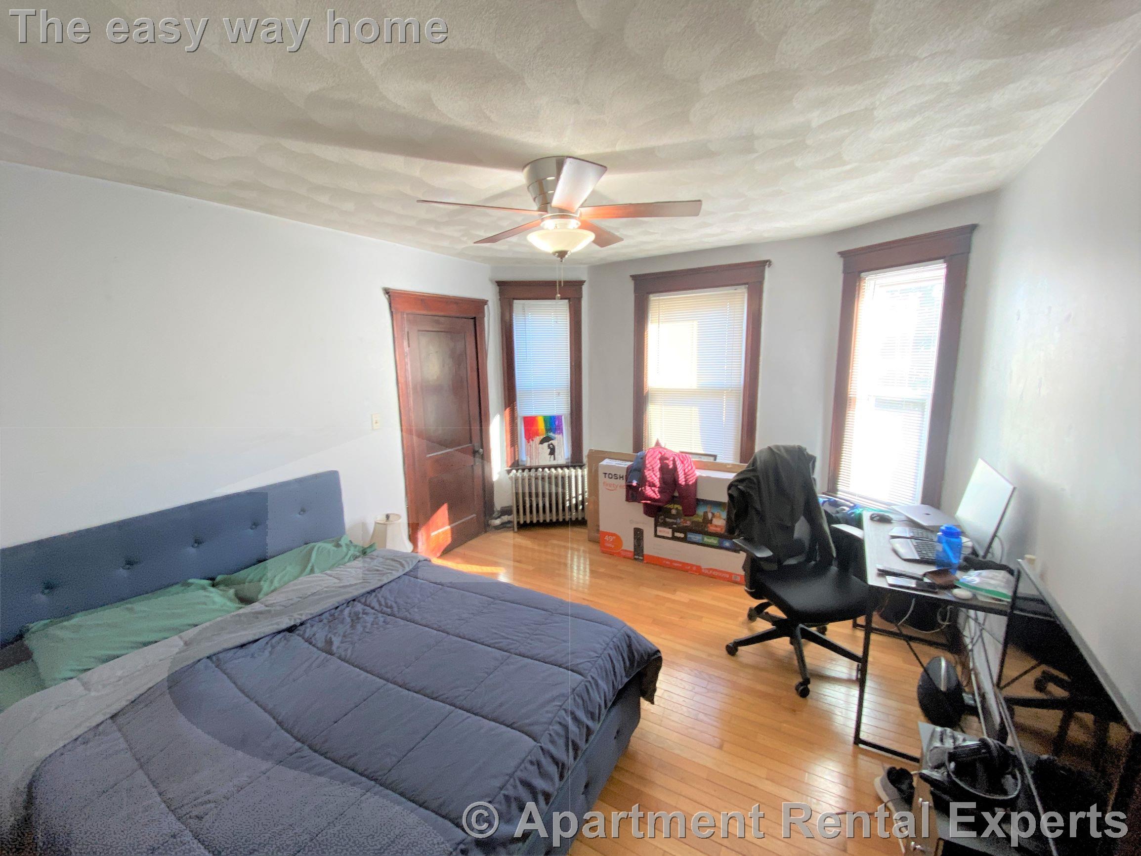 221 Holland St, Davis Square