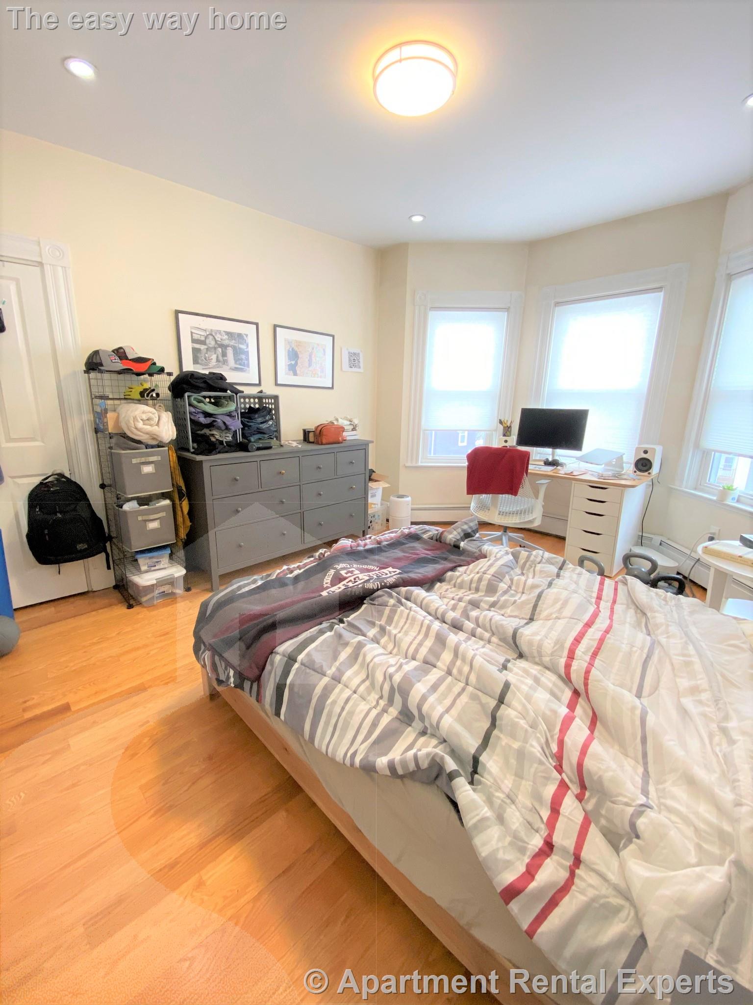 322.5 Western Ave, Central Square