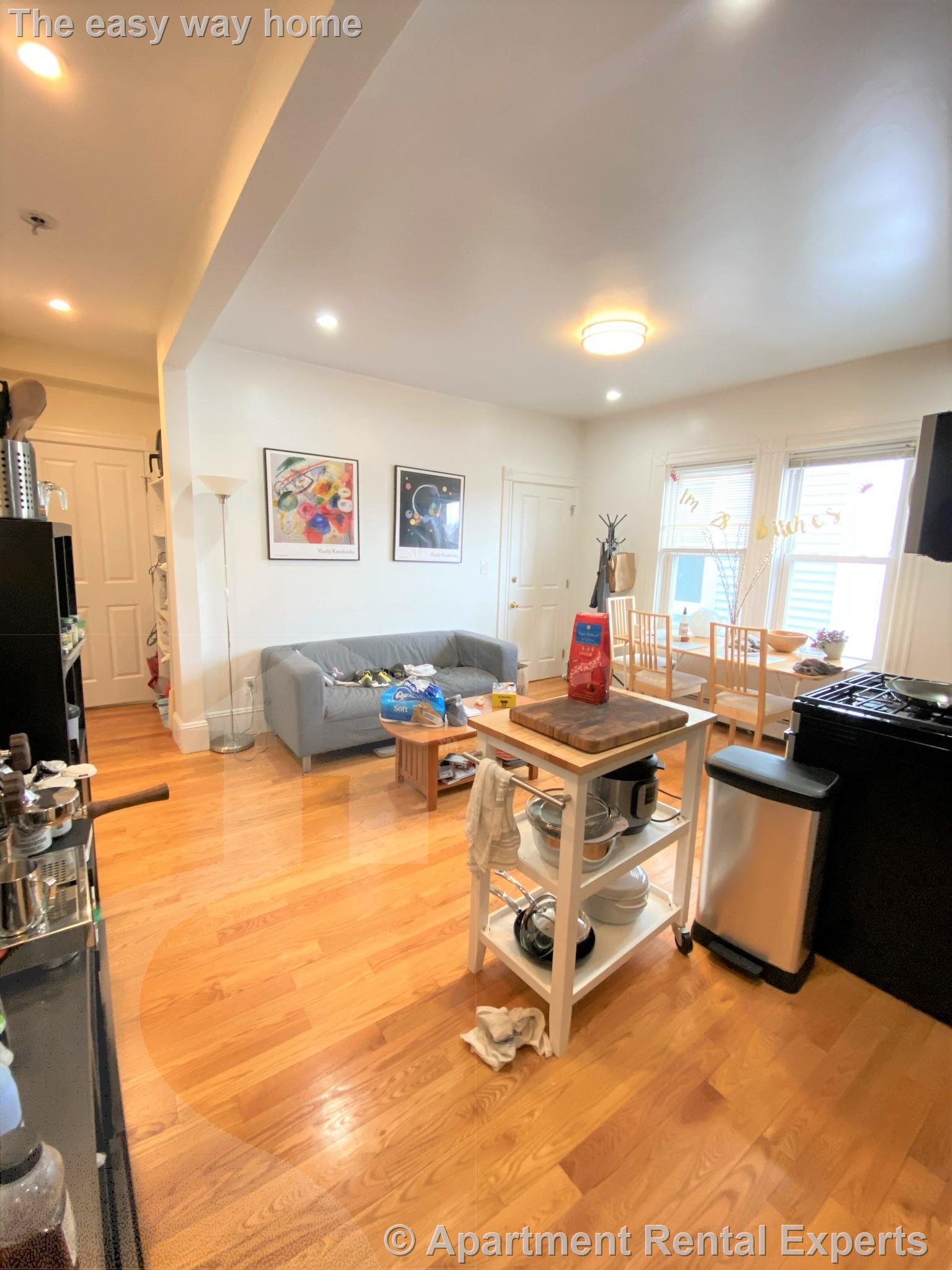 322.5 Western Ave, Central Square