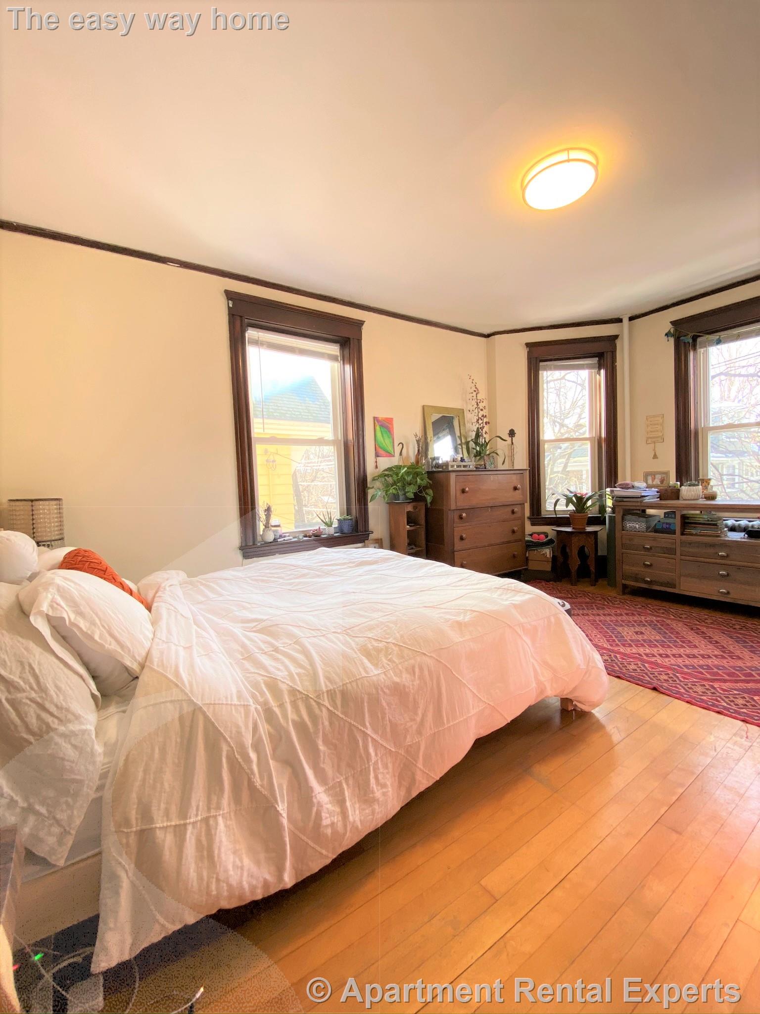 9 Fairfield St, Porter Square