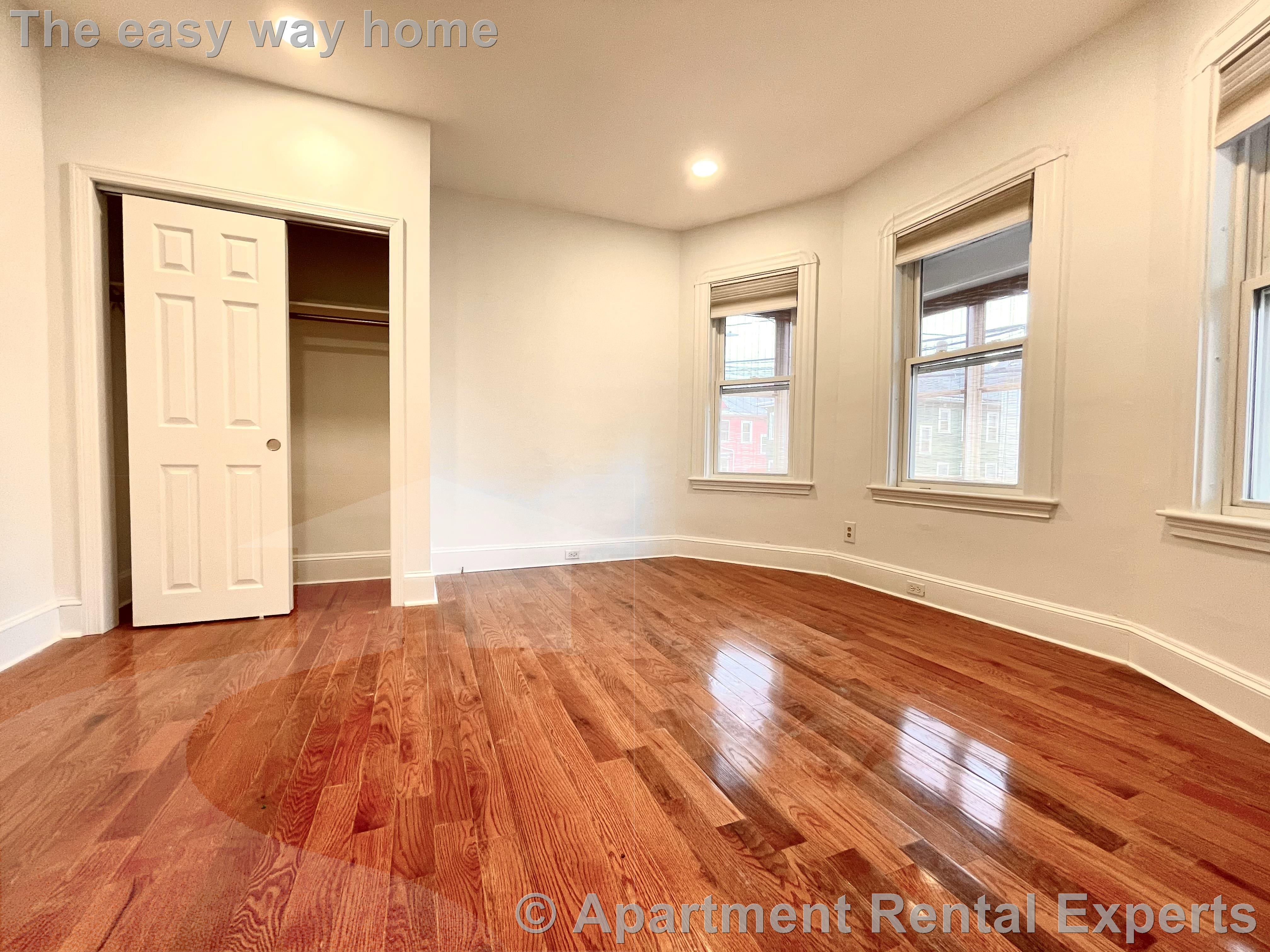 17 Malvern Ave, Davis Square