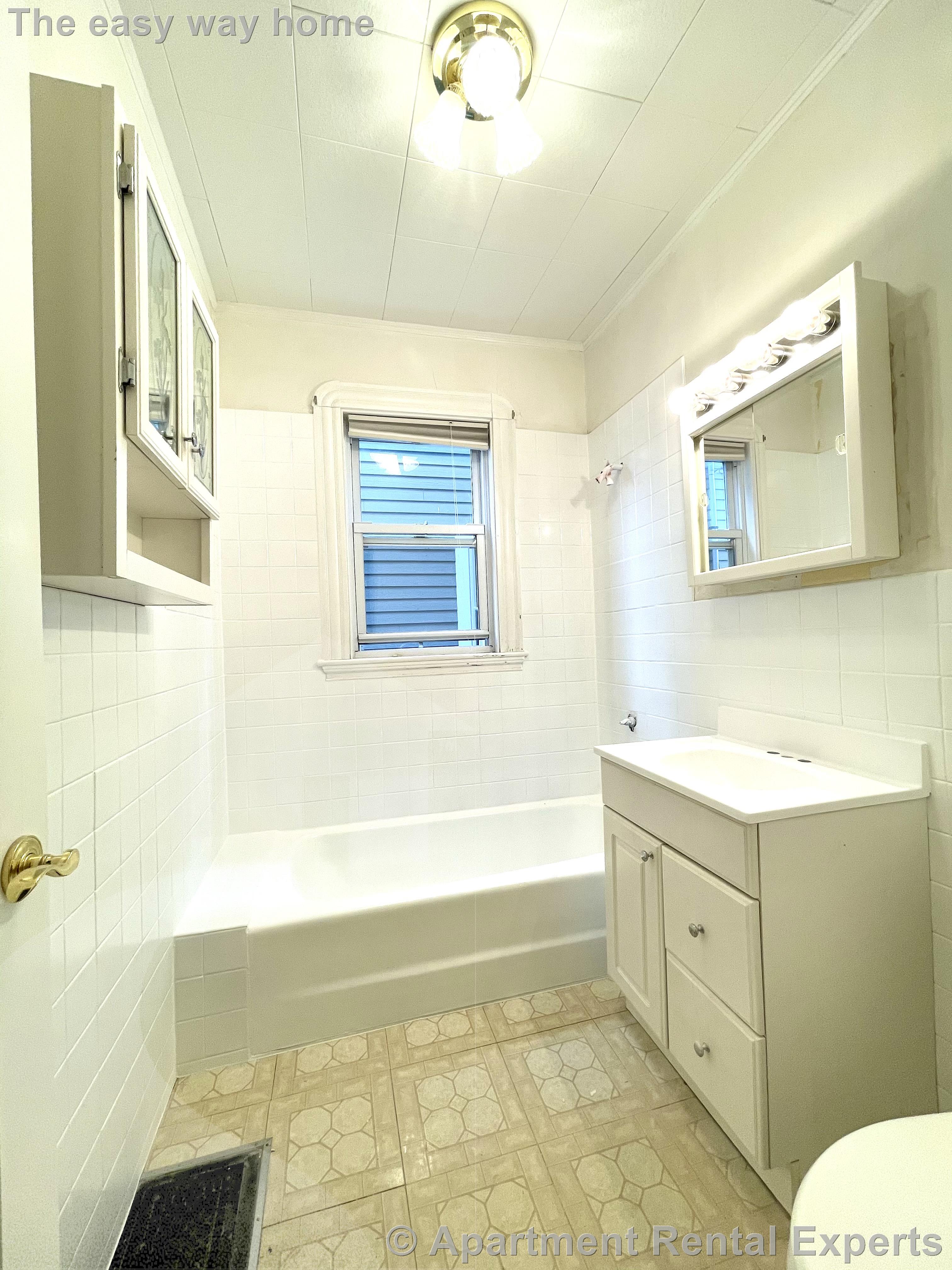 17 Malvern Ave, Davis Square