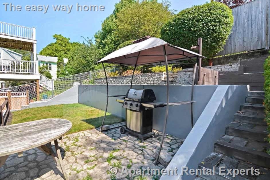 17 Malvern Ave, Davis Square