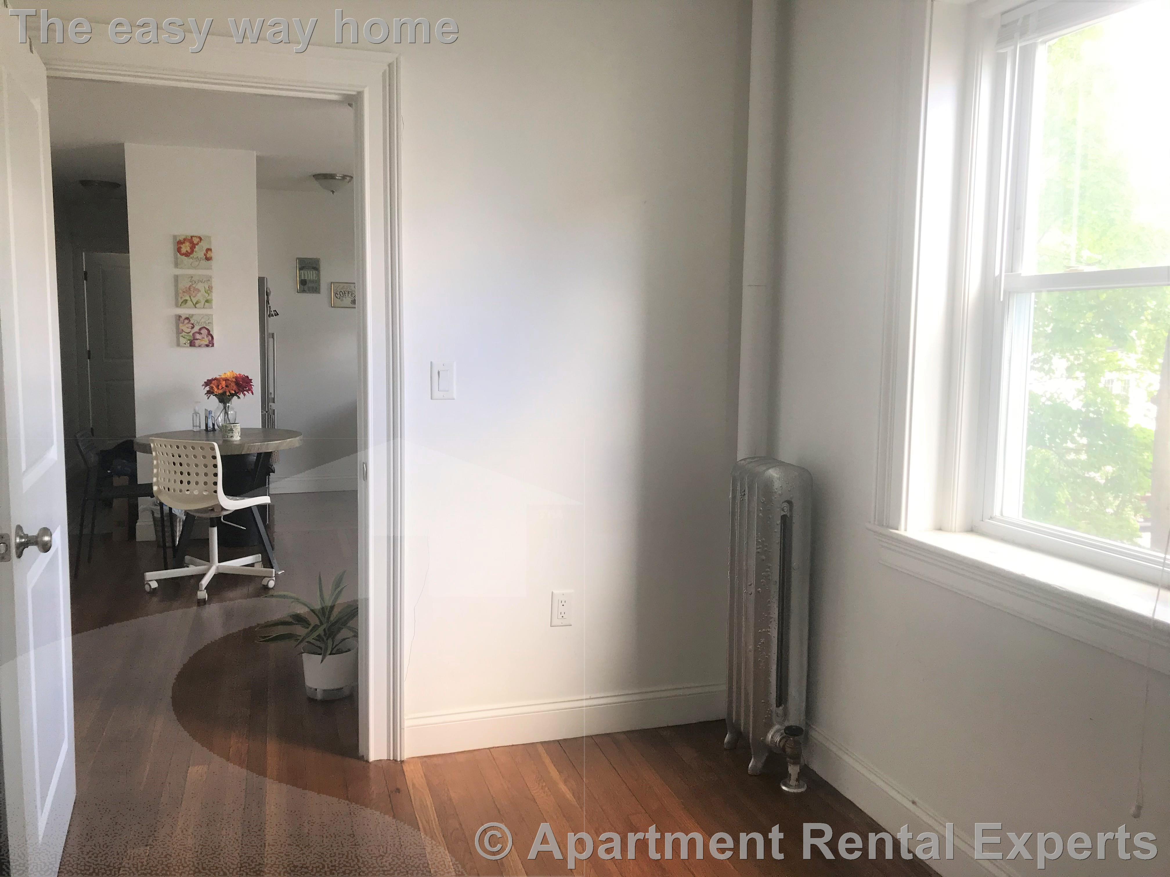 107 Summer St, Malden Center