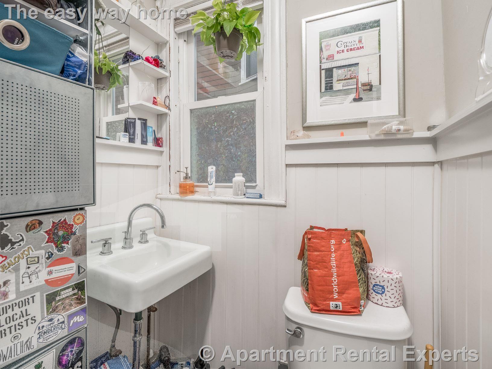 81 Bristol Rd, Powderhouse