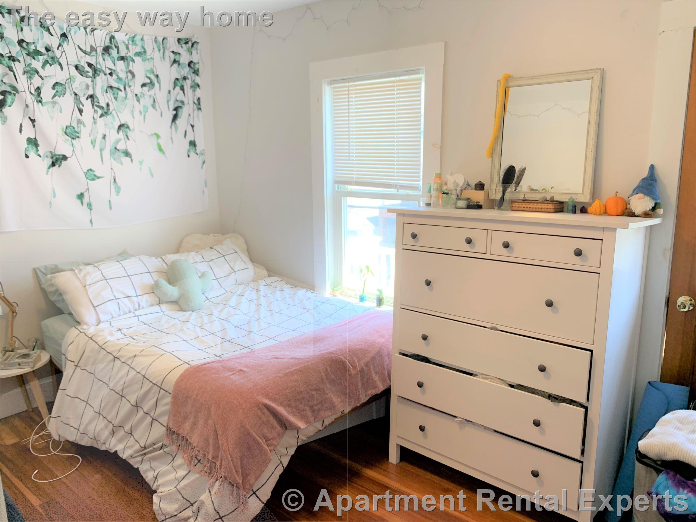 45 Bowdoin St, Tufts