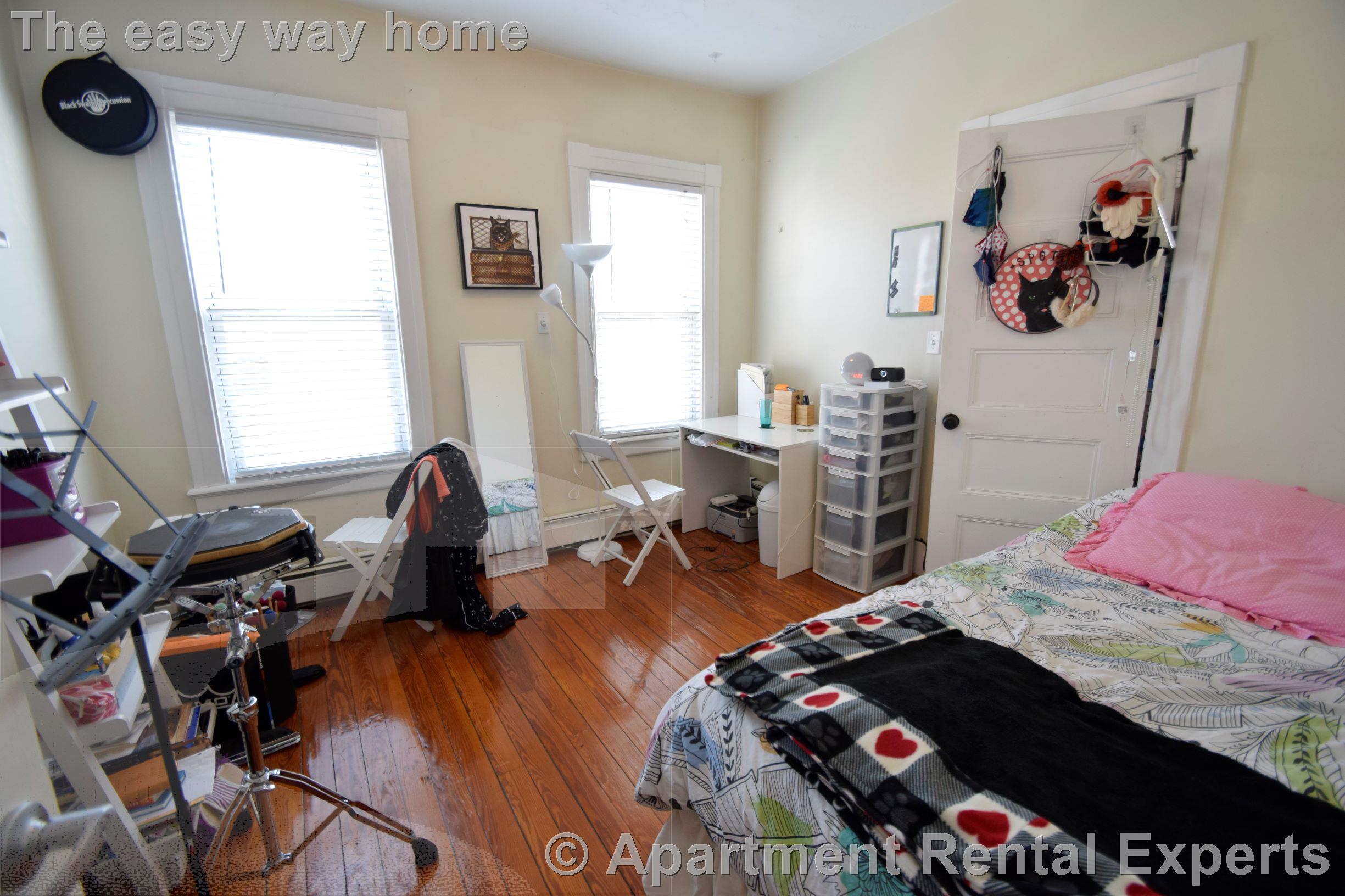 35 Faneuil St, Brighton