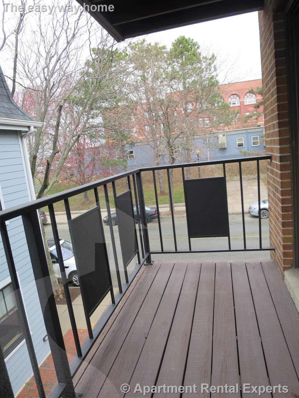 80 Highland Ave, Prospect Hill