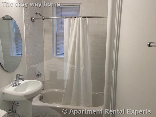 172 Maple St, Malden Center