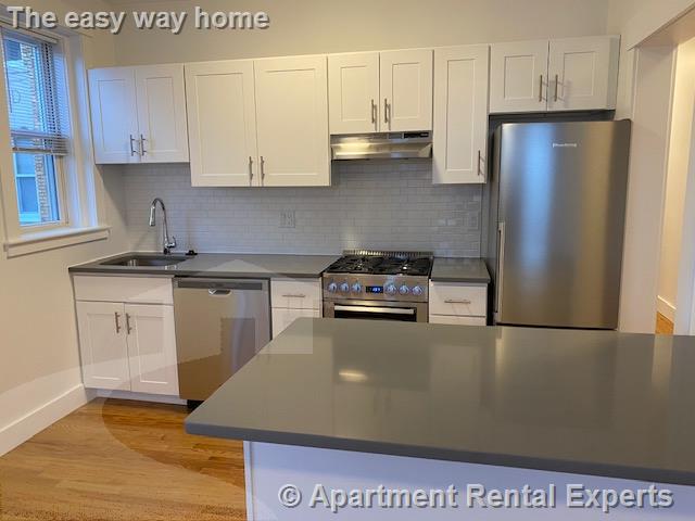 172 Maple St, Malden Center