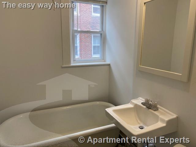 107 Summer St, Malden Center